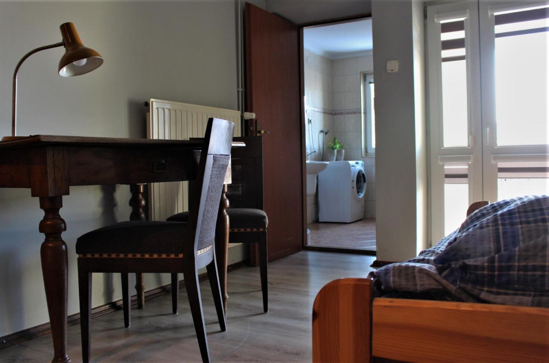 Triple Room with Private Bathroom - Photo 6