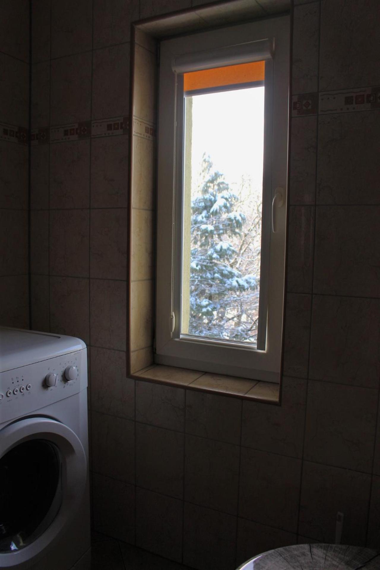 Quadruple Room with Private Bathroom - Photo 3