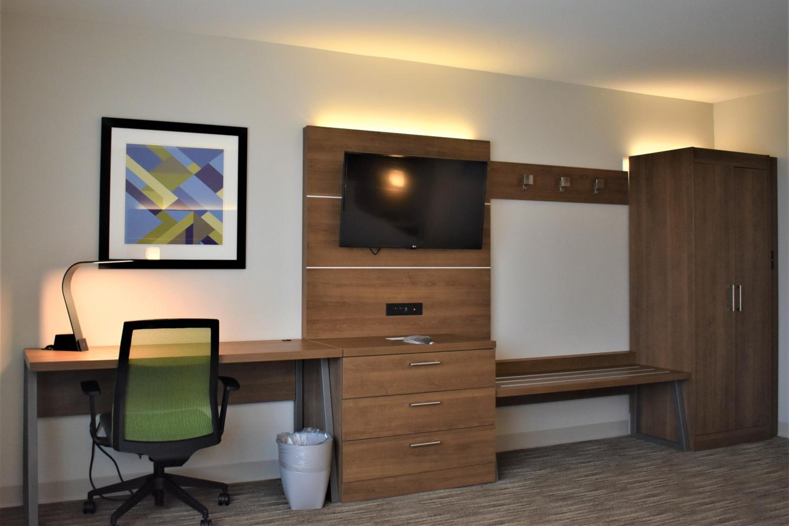 Standard King Room