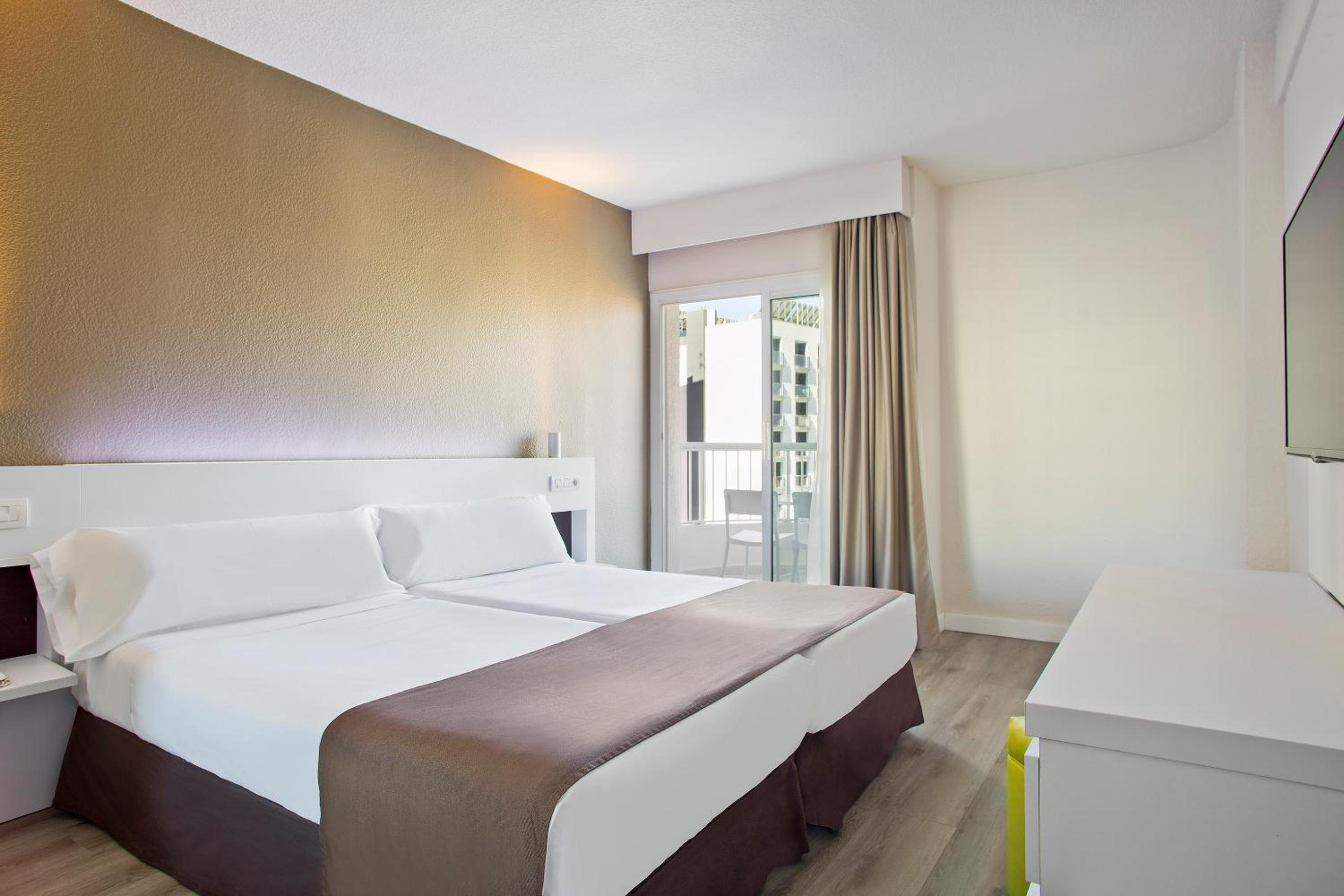 Relax in style in this spacious hotel room!