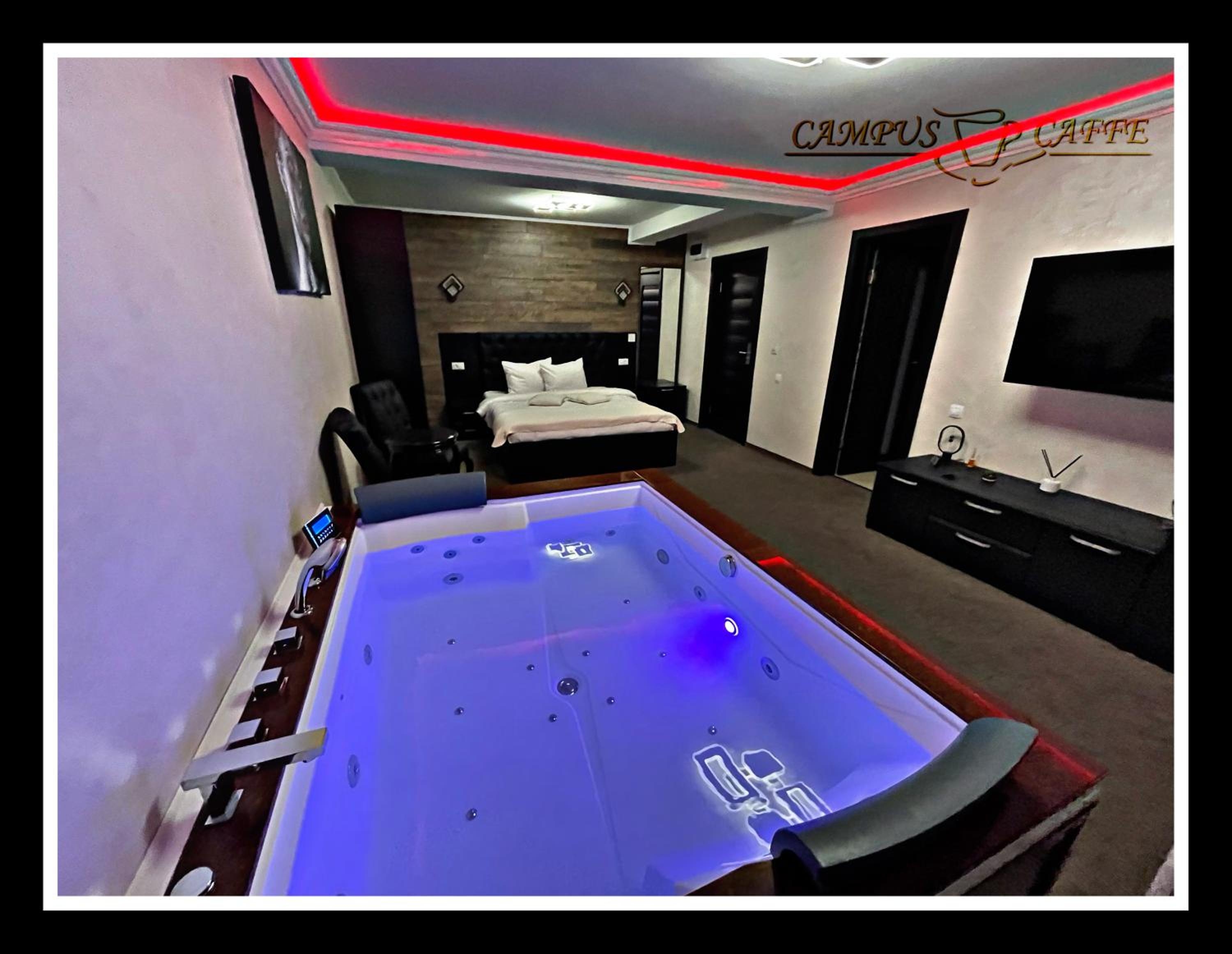 King Room with Spa Bath photo 1