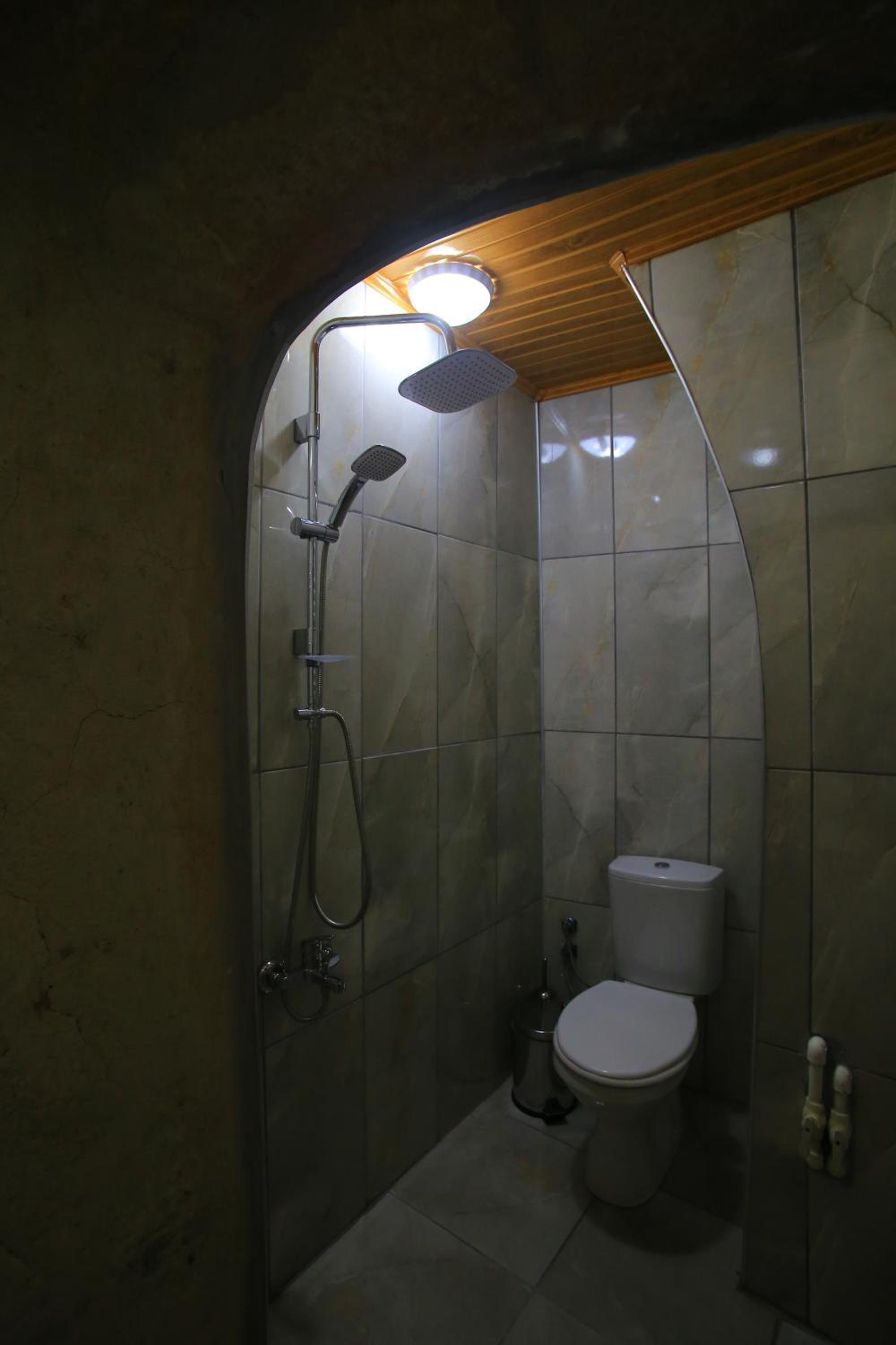 Budget Double Room photo 3