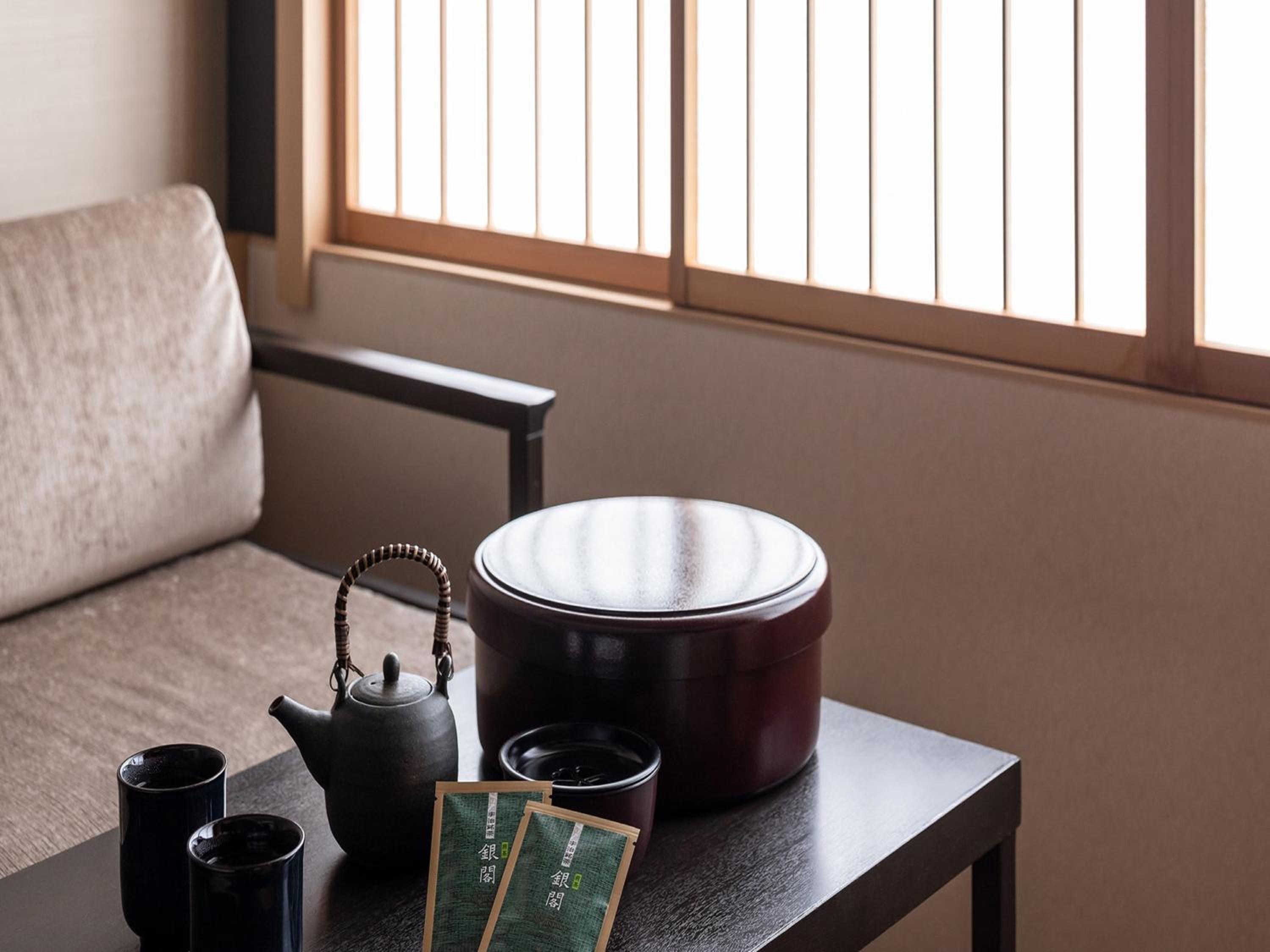 Deluxe Twin Room (with Futon from 3 Adults ) – Non-Smoking