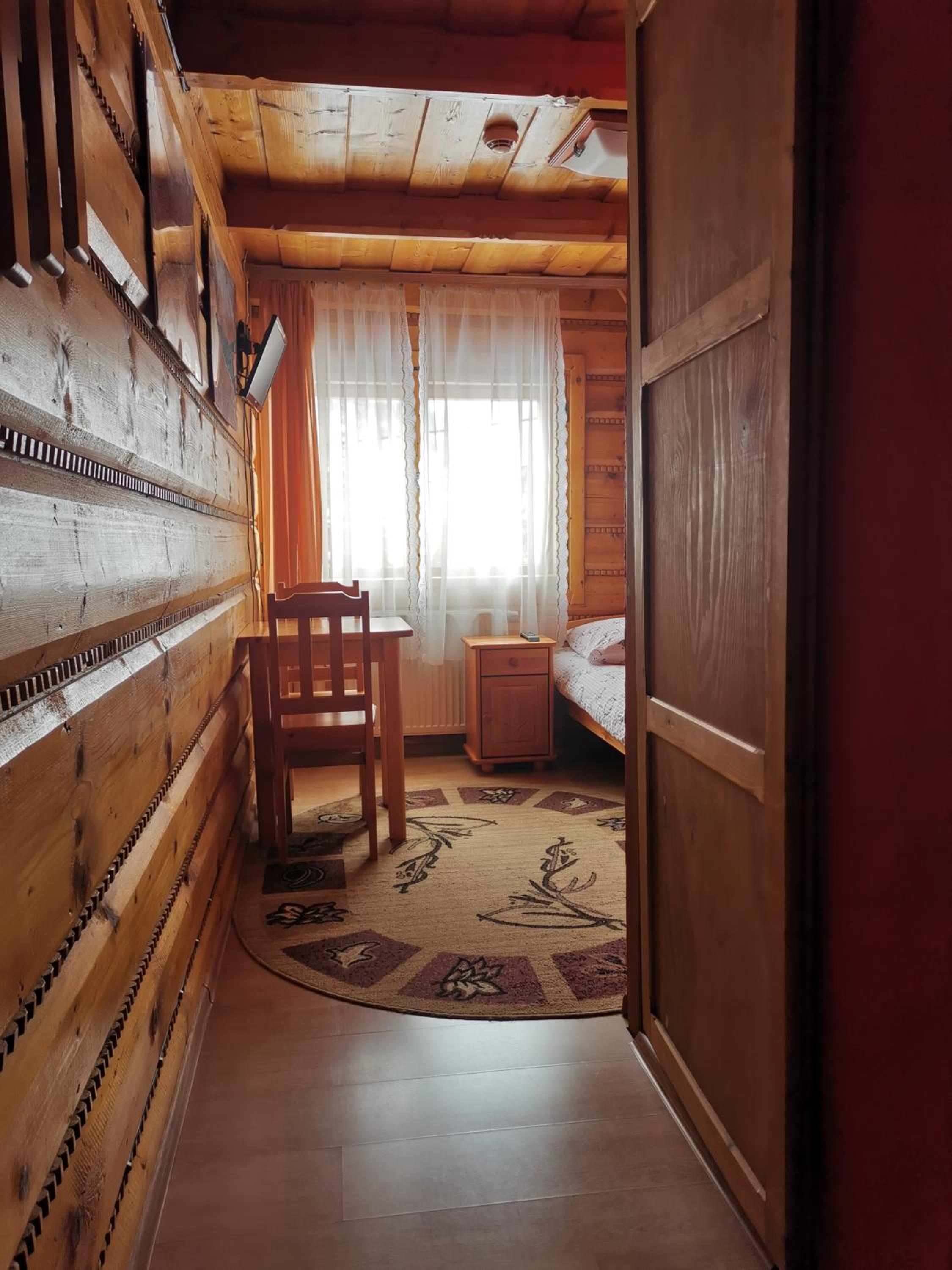 Double Room - Photo 3