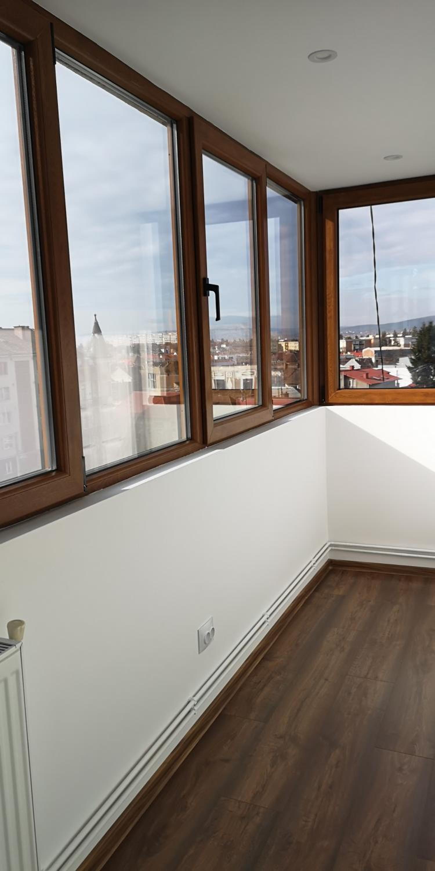 One-Bedroom Apartment - Photo 7