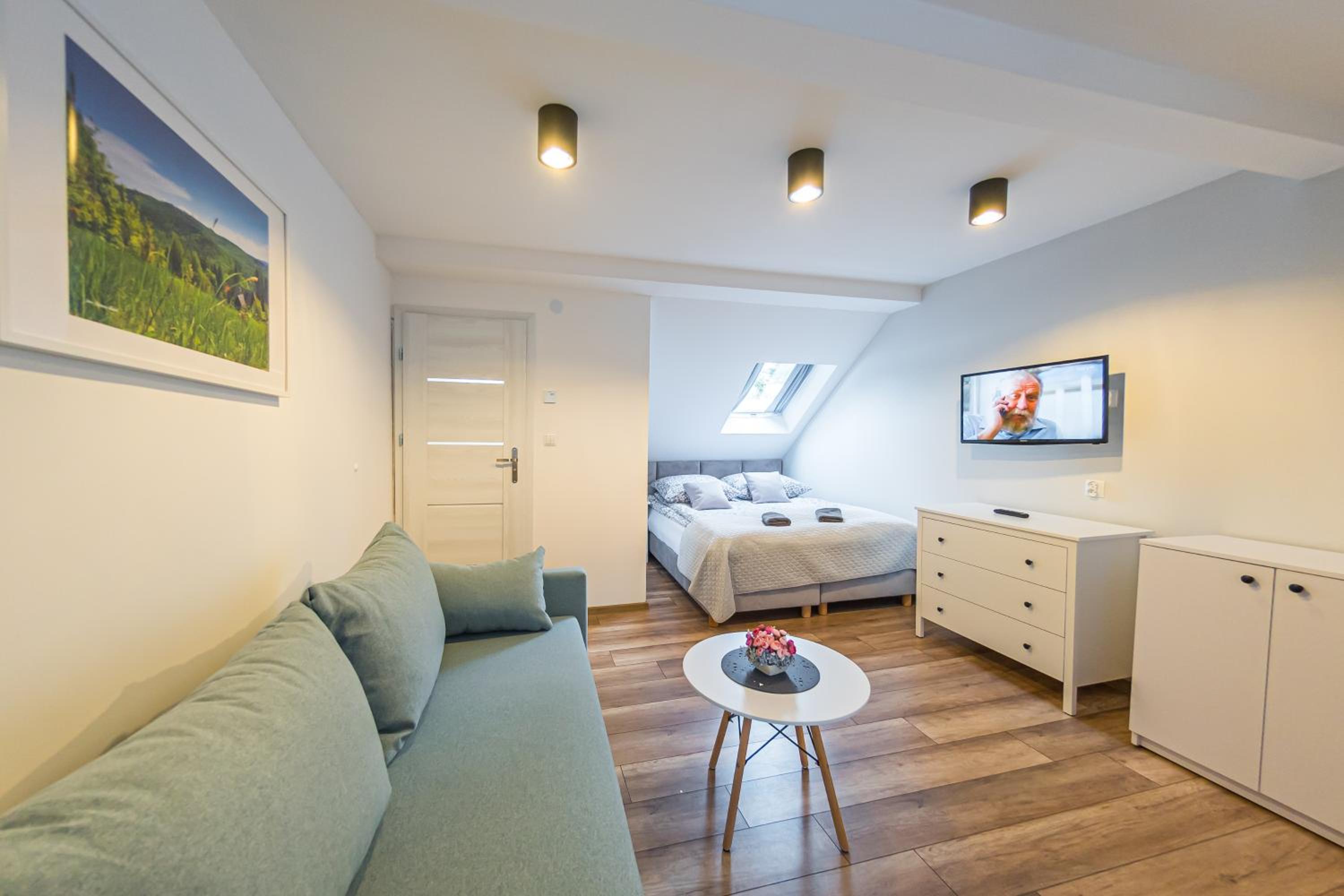 Triple Room with Private Bathroom photo 2