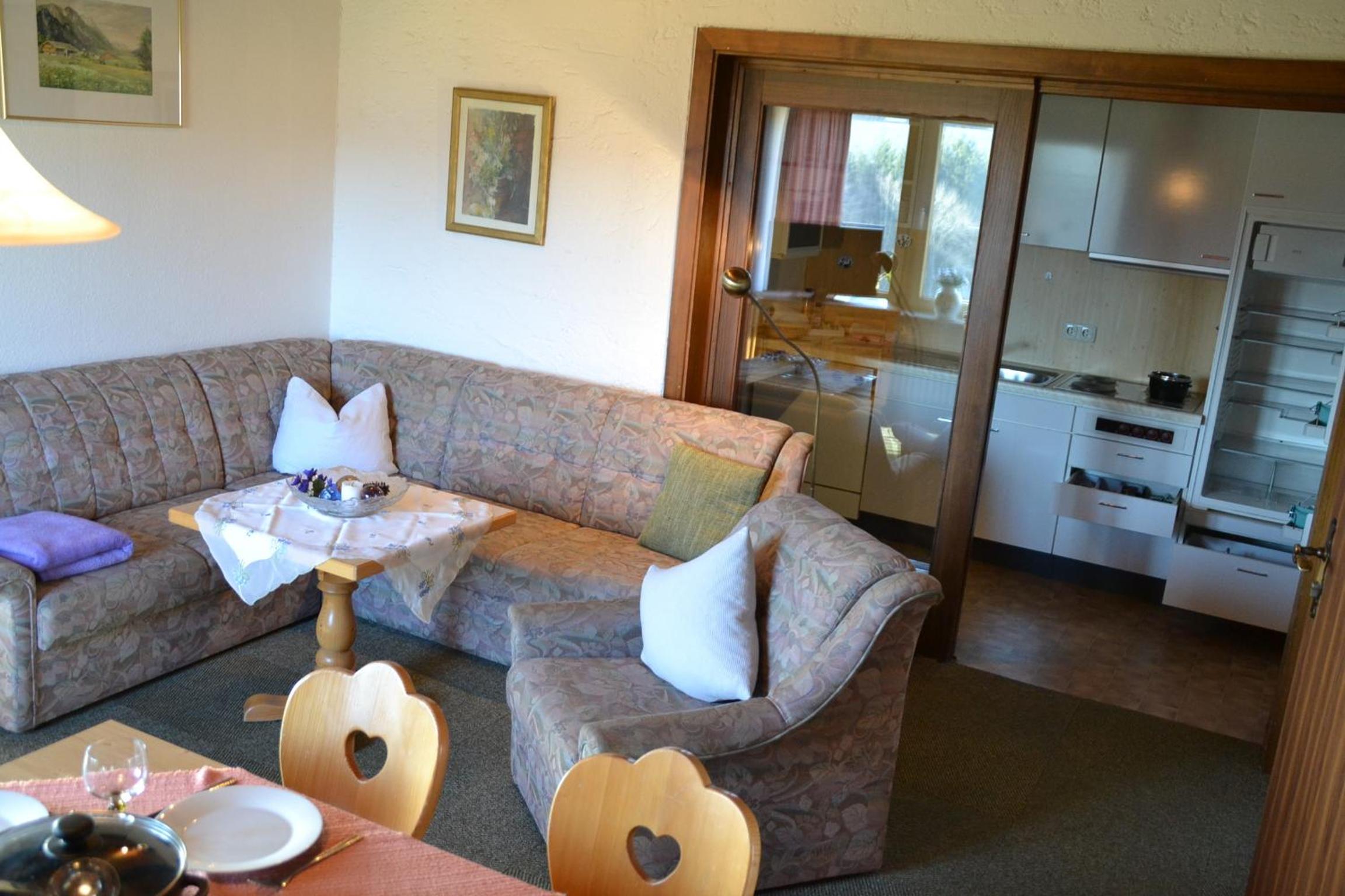 Two-Bedroom Apartment (3 Adults) - No. 5 photo 2