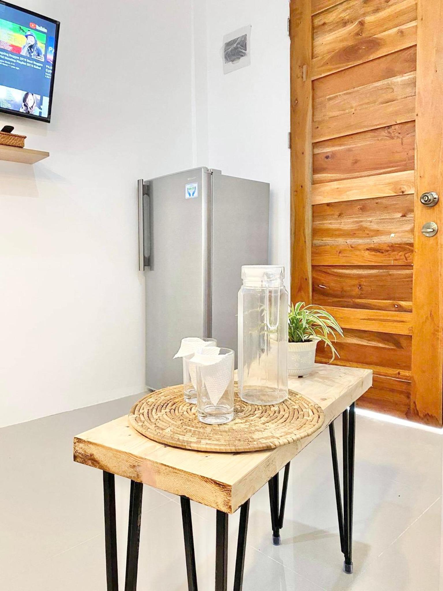 One-Bedroom Apartment - Photo 14