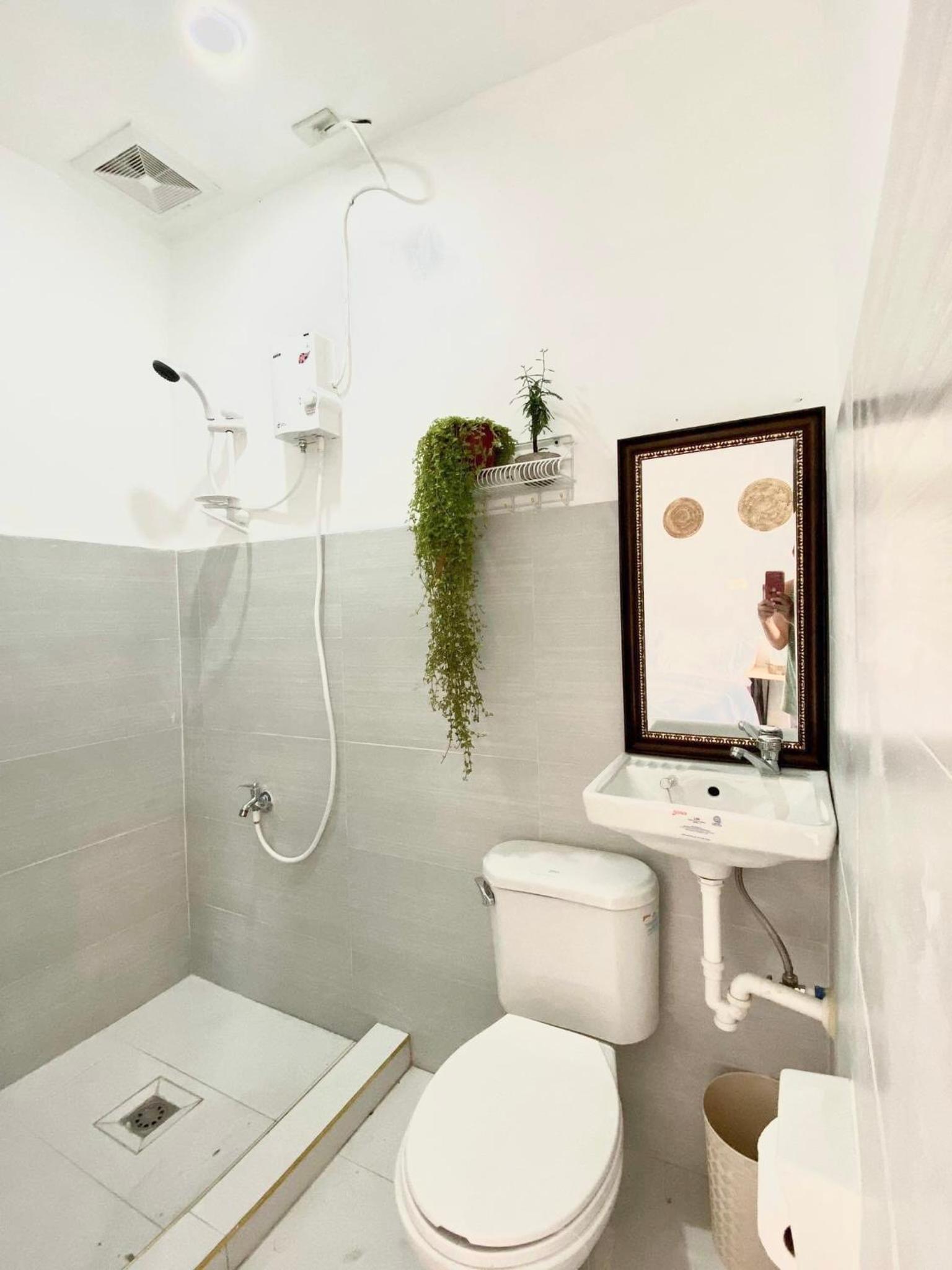 One-Bedroom Apartment - Photo 7