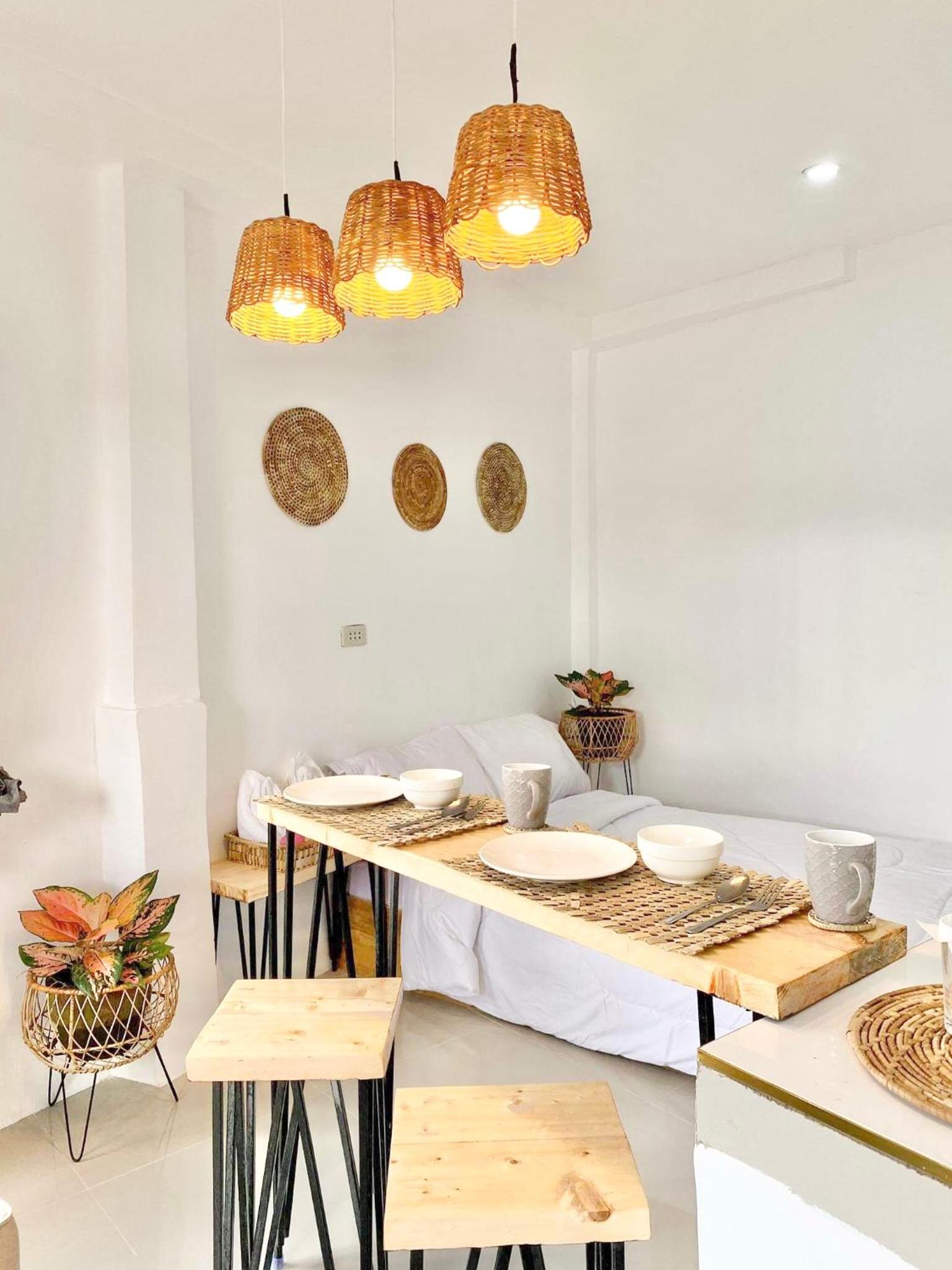 One-Bedroom Apartment - Photo 6