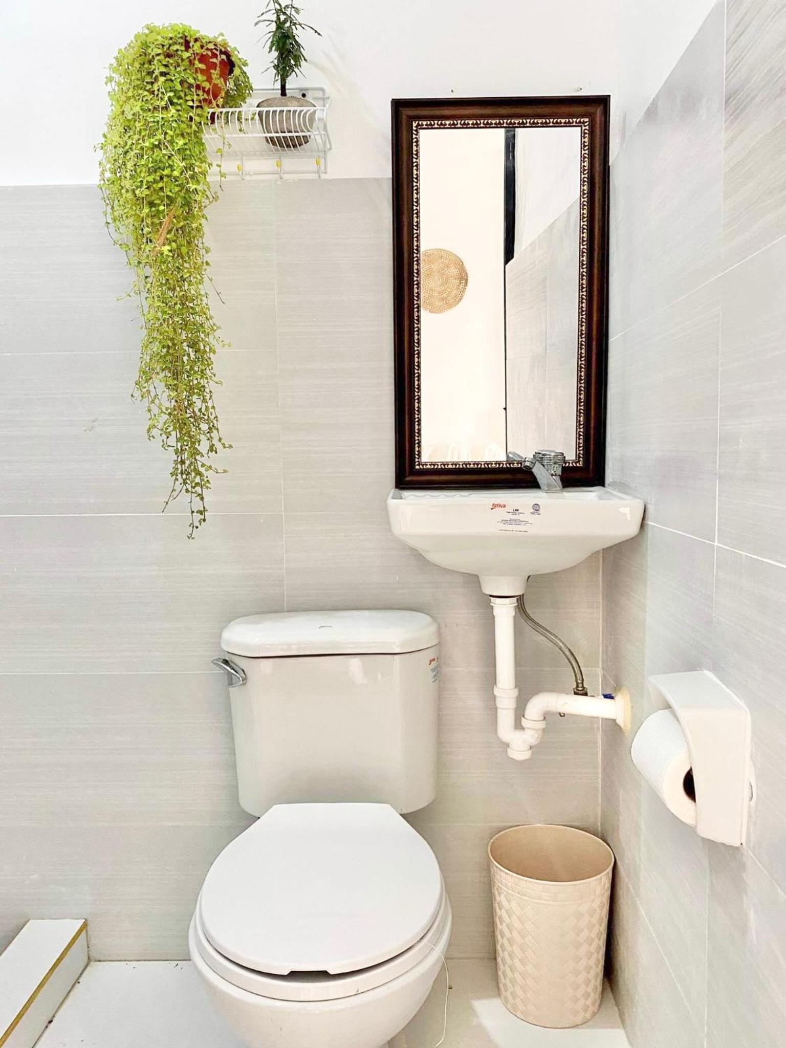 One-Bedroom Apartment - Photo 3