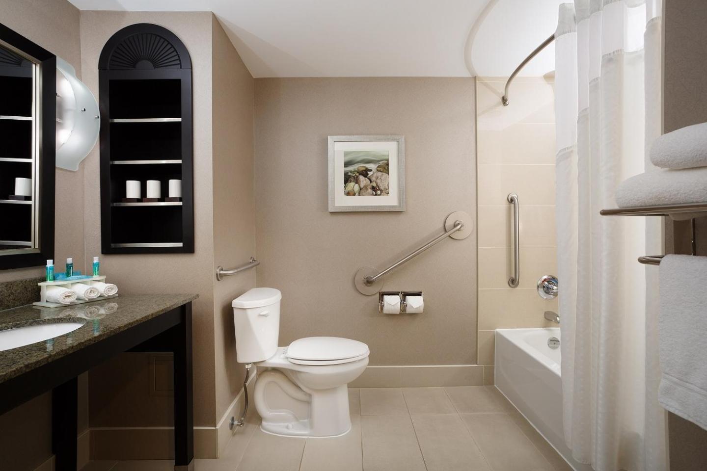 Standard King Room - Photo 3
