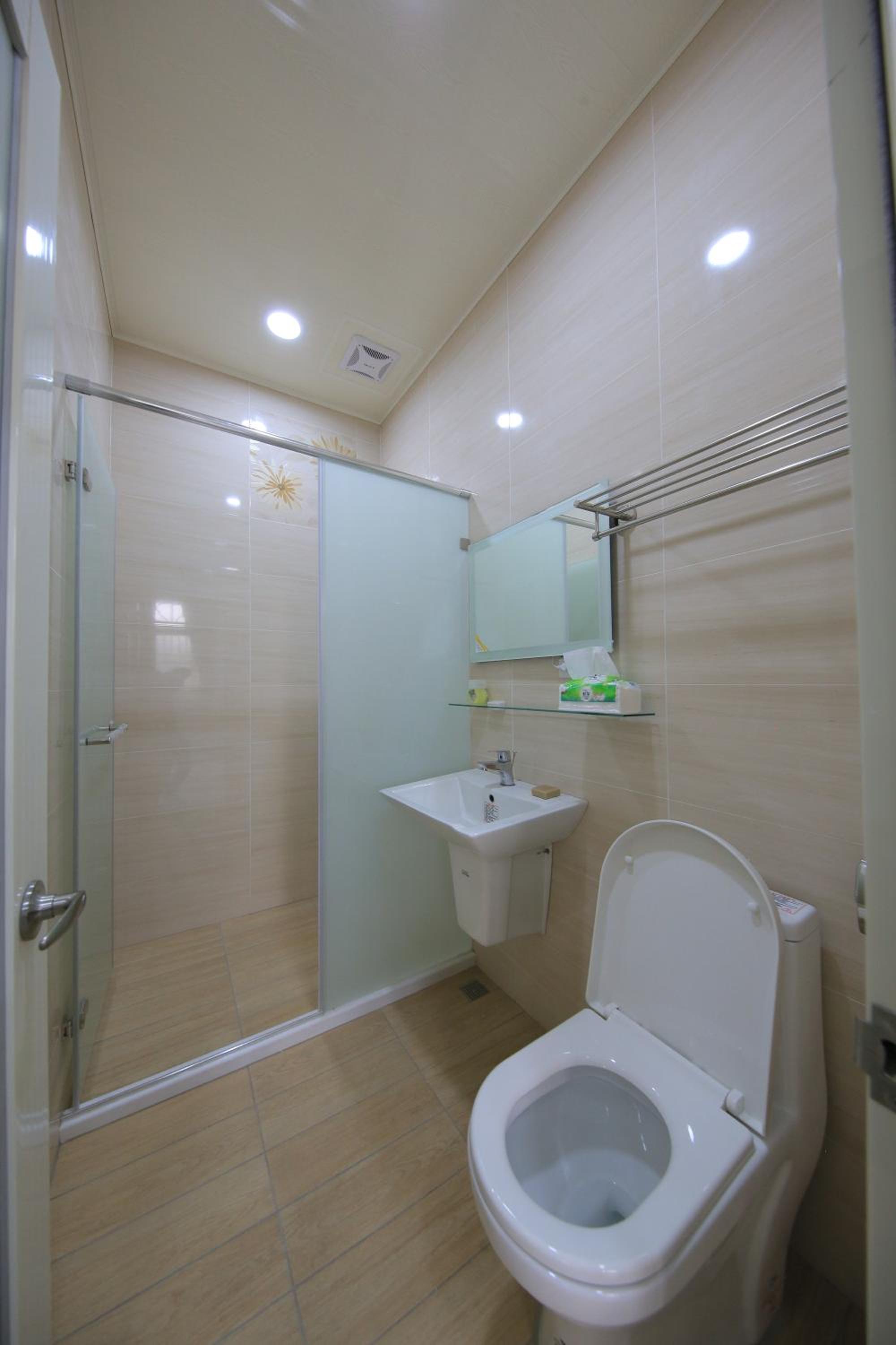 Deluxe Family Suite photo 2