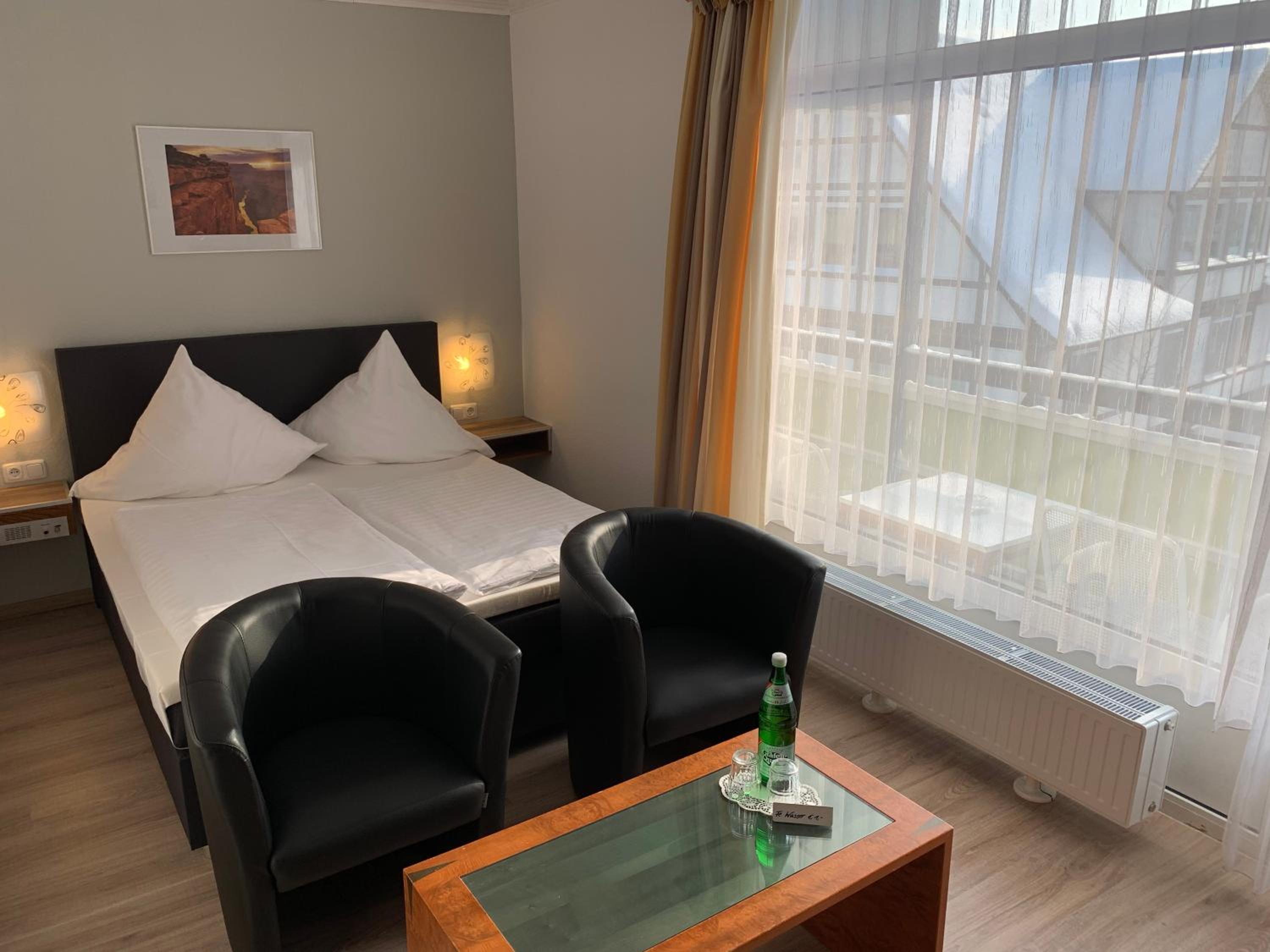 Double Room - Photo 10