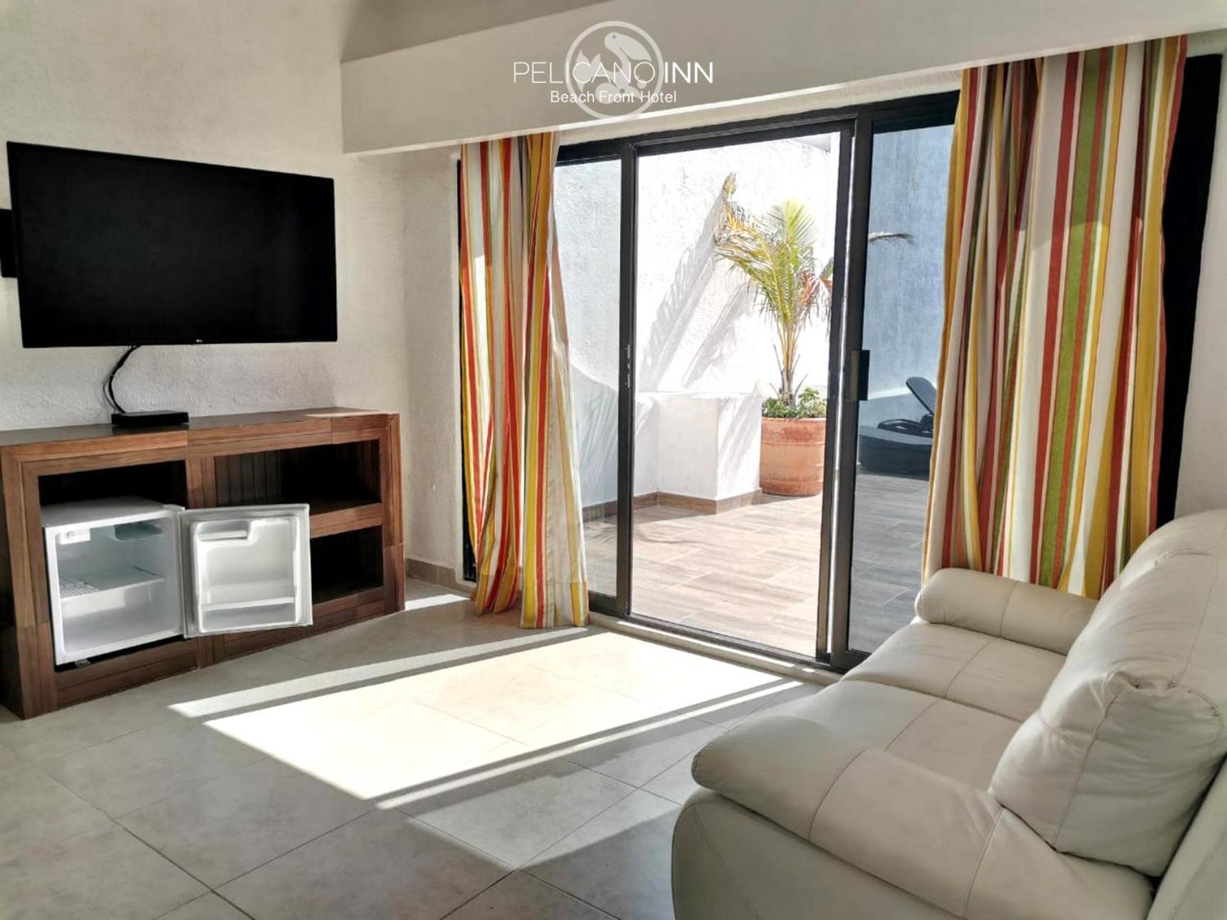 Deluxe Family Suite - Photo 7