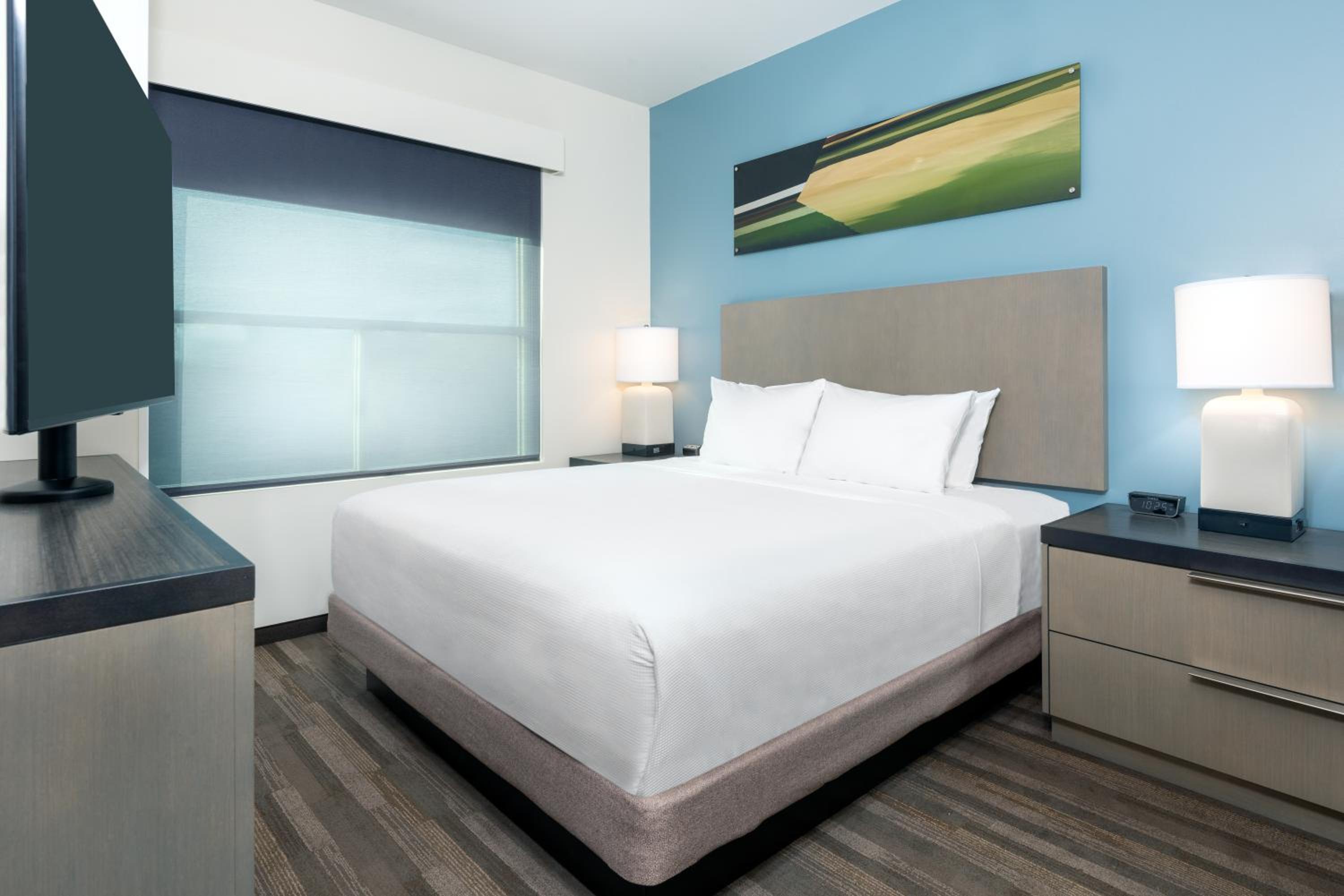 King Studio Suite with Kitchen and Sofa Bed - Photo 2