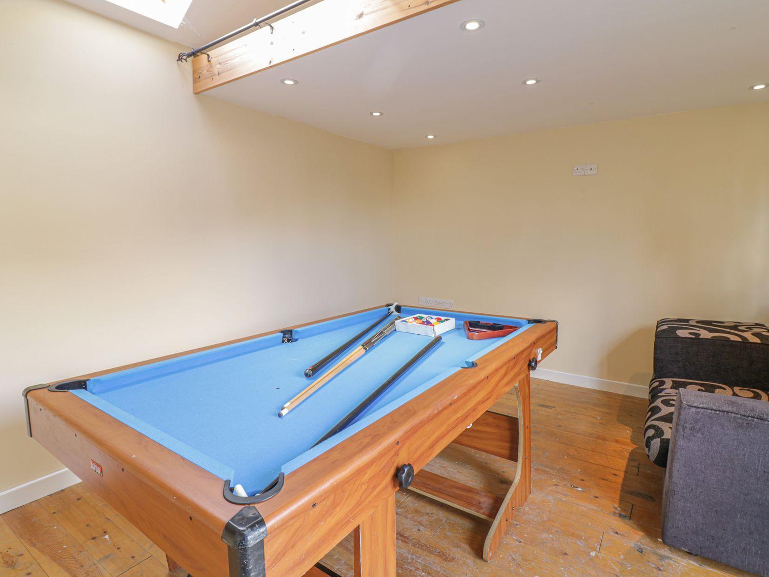 Two-Bedroom House photo 2