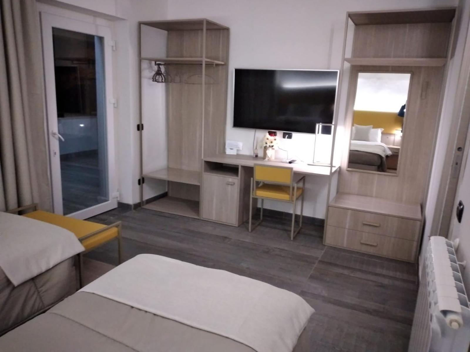 King Room with Garden View - Photo 8