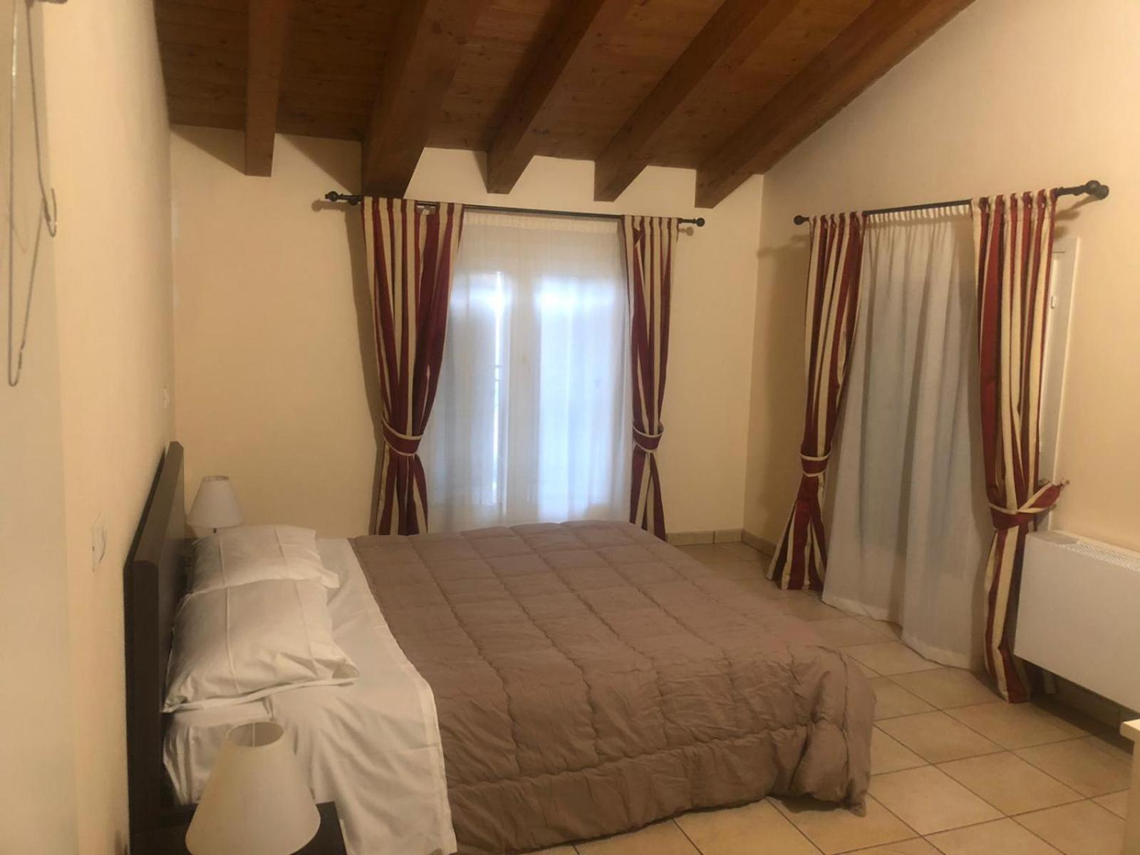 Double Room - Photo 9