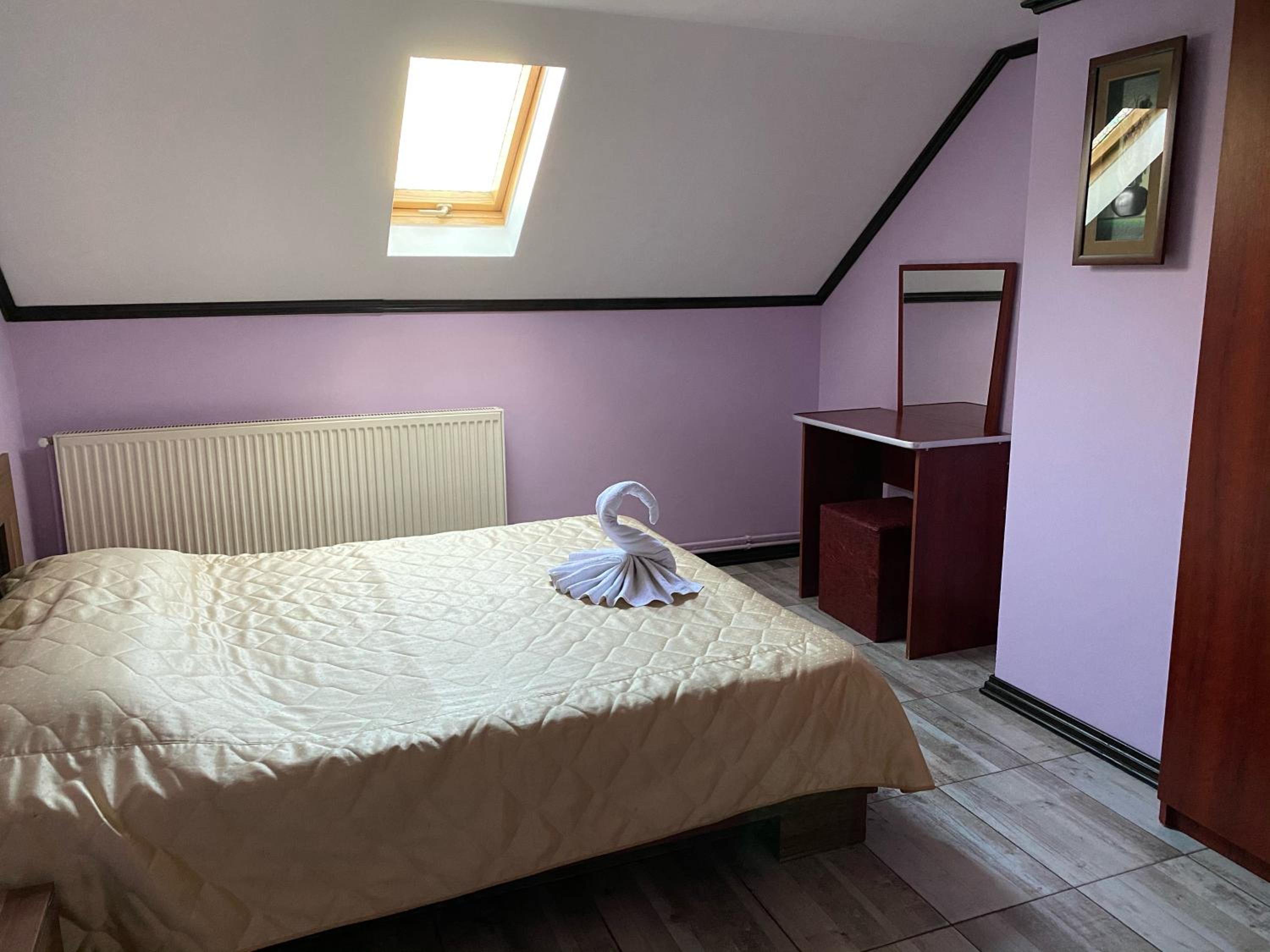 Two-Bedroom Apartment - Photo 3