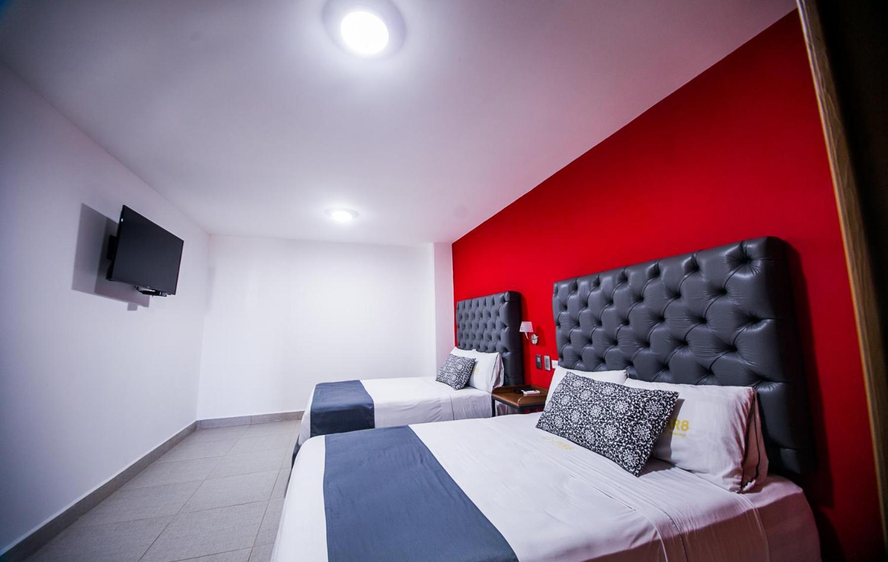 Superior Double Room with Two Double Beds - Photo 38