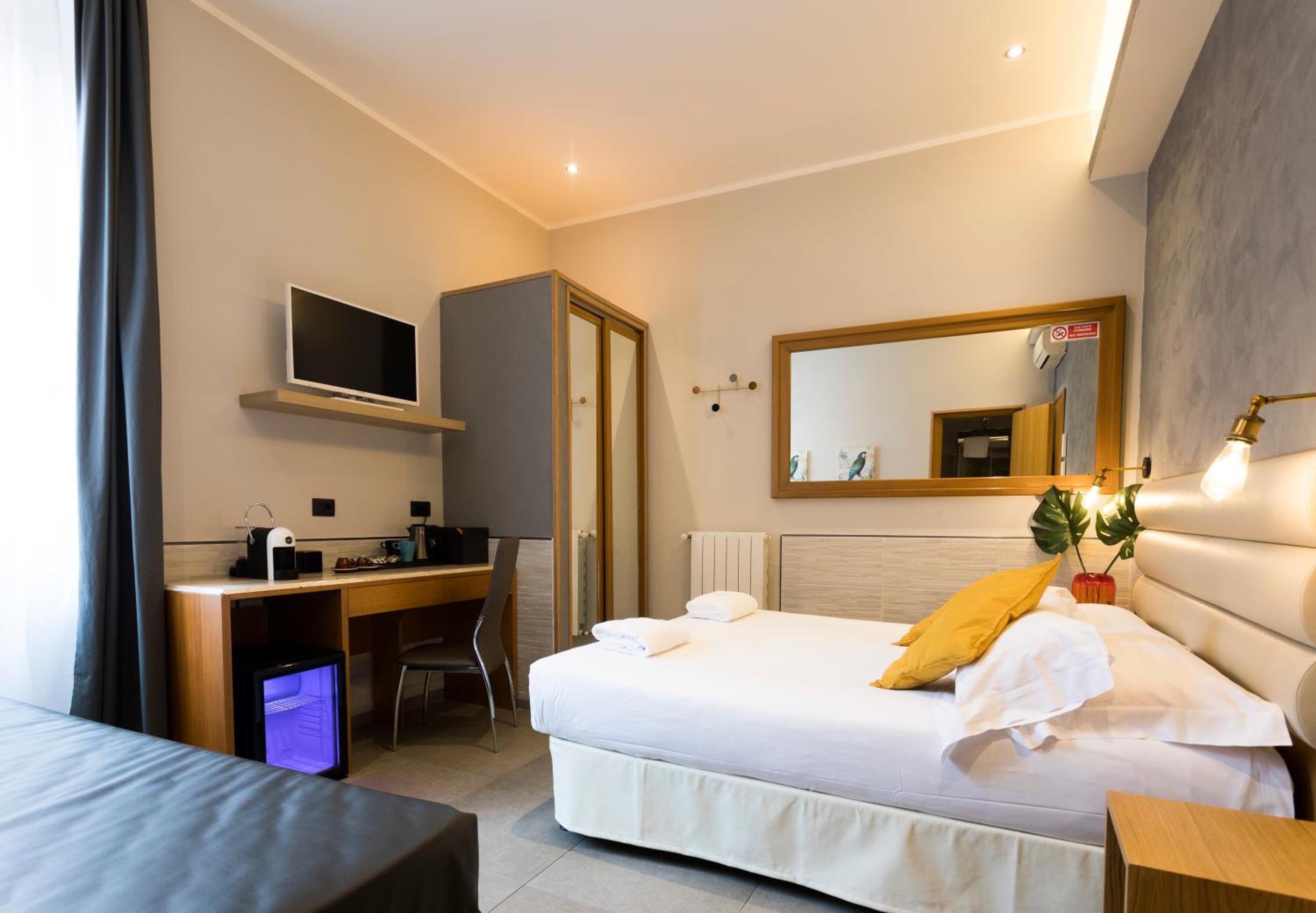 Classic Triple Room photo 1