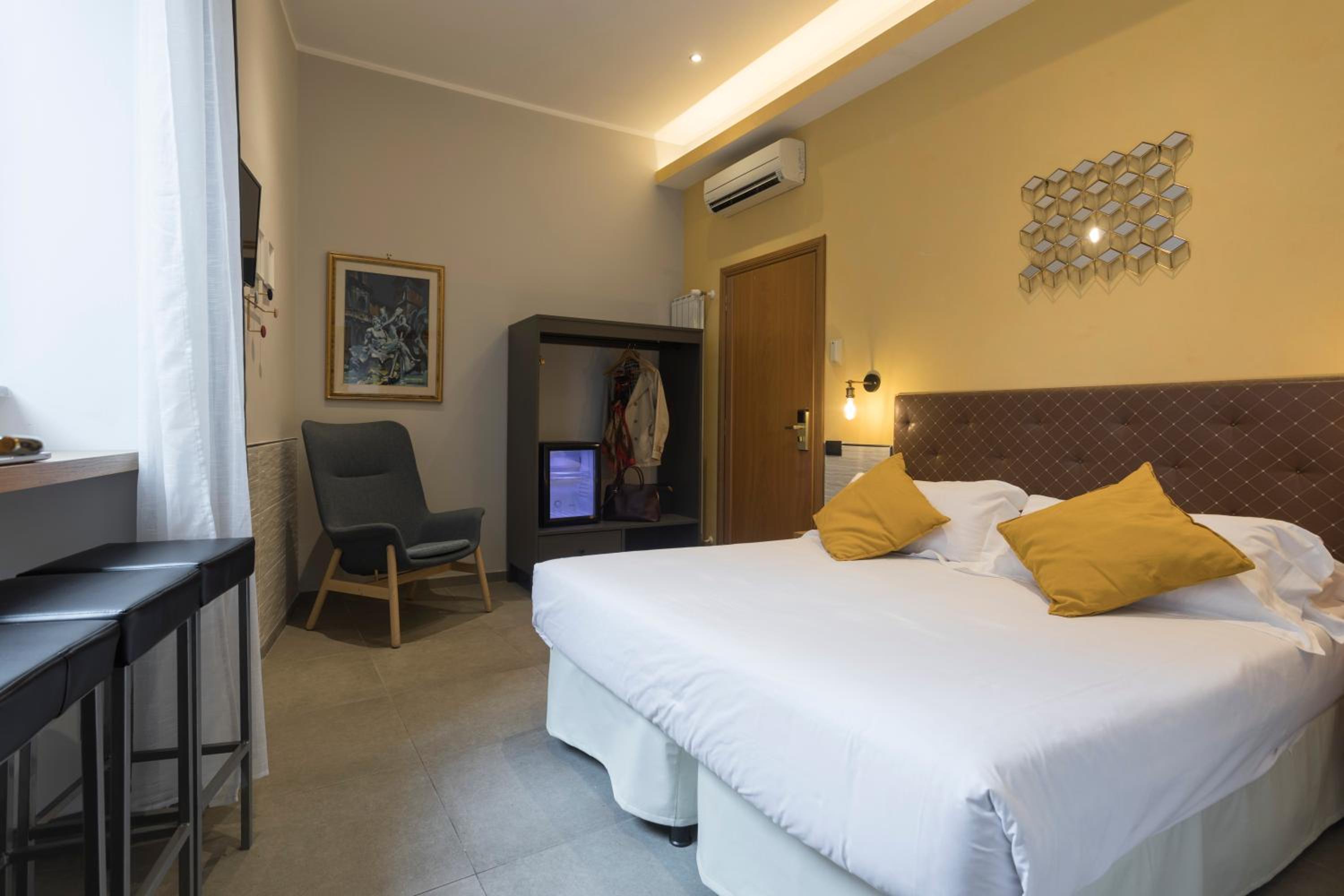 Classic Double or Twin Room photo 2