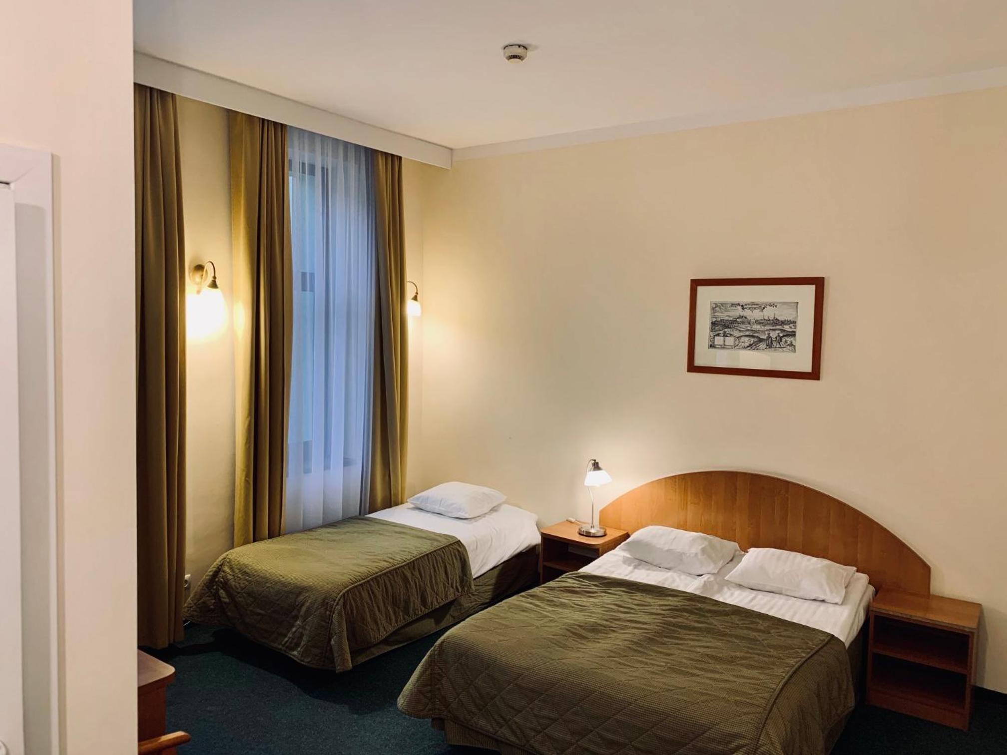Double or Twin Room - Photo 3