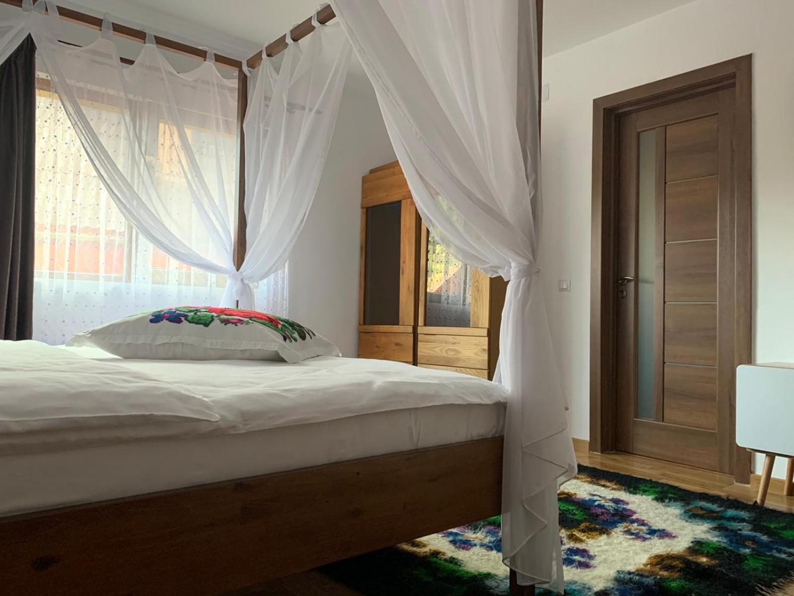 Deluxe Room - Photo 3
