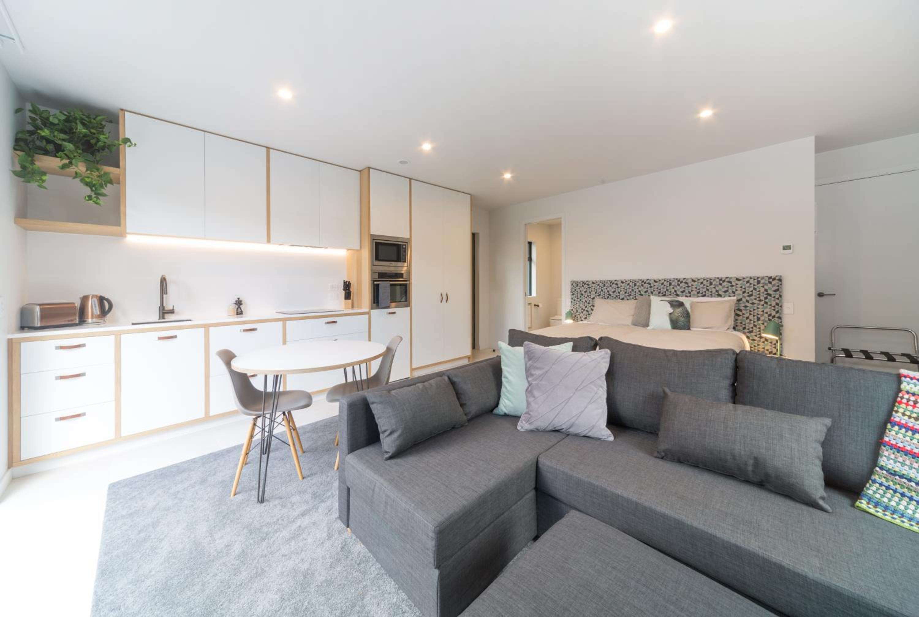 Studio Apartment photo 1
