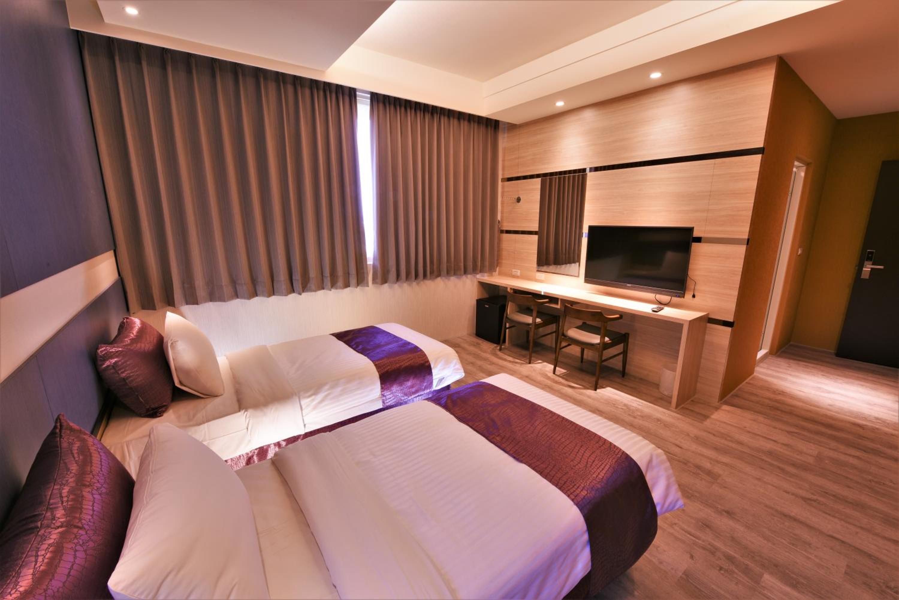 Standard Double or Twin Room - Photo 4