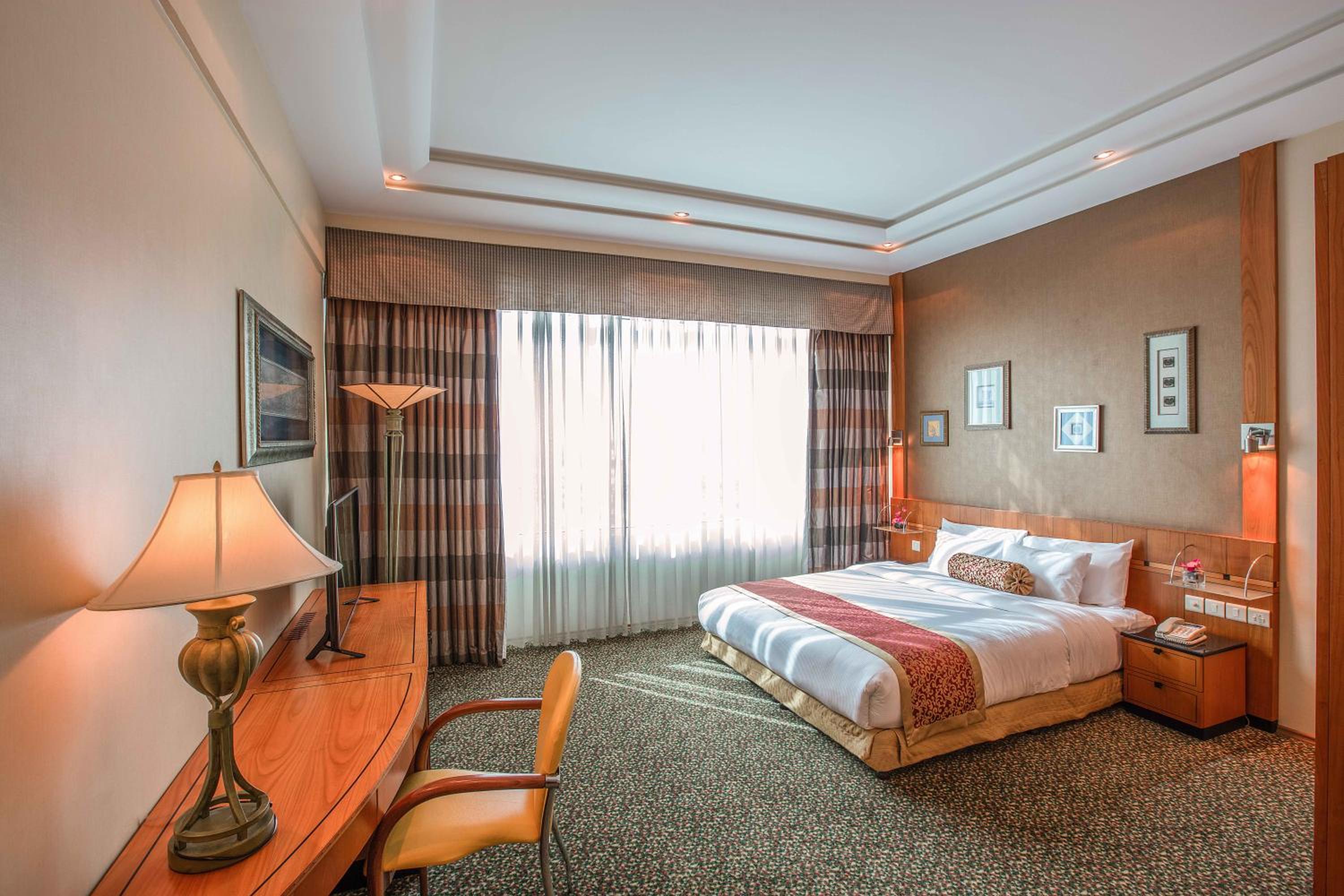 Premium King Room