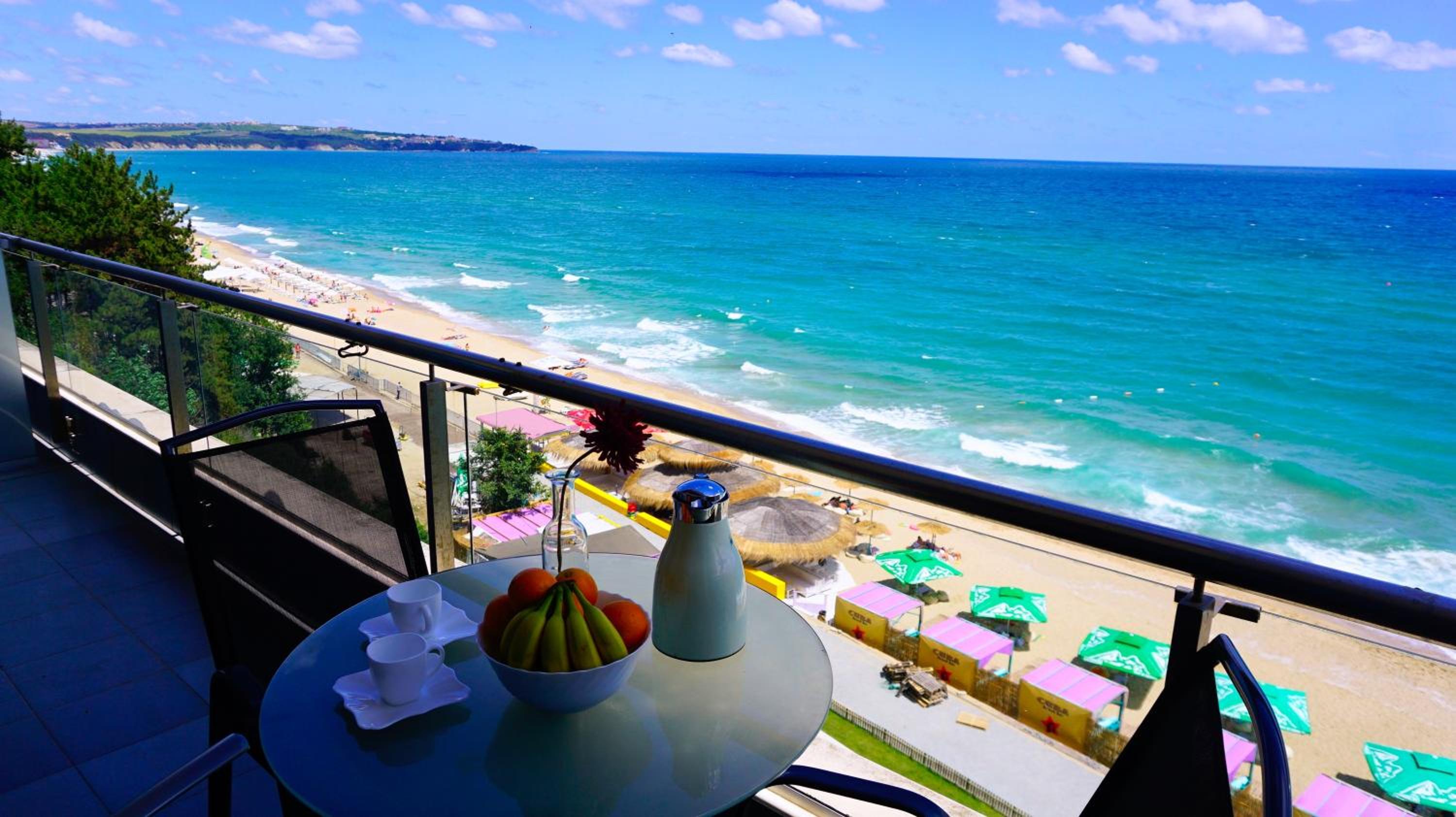 Apartment with Sea View photo 2