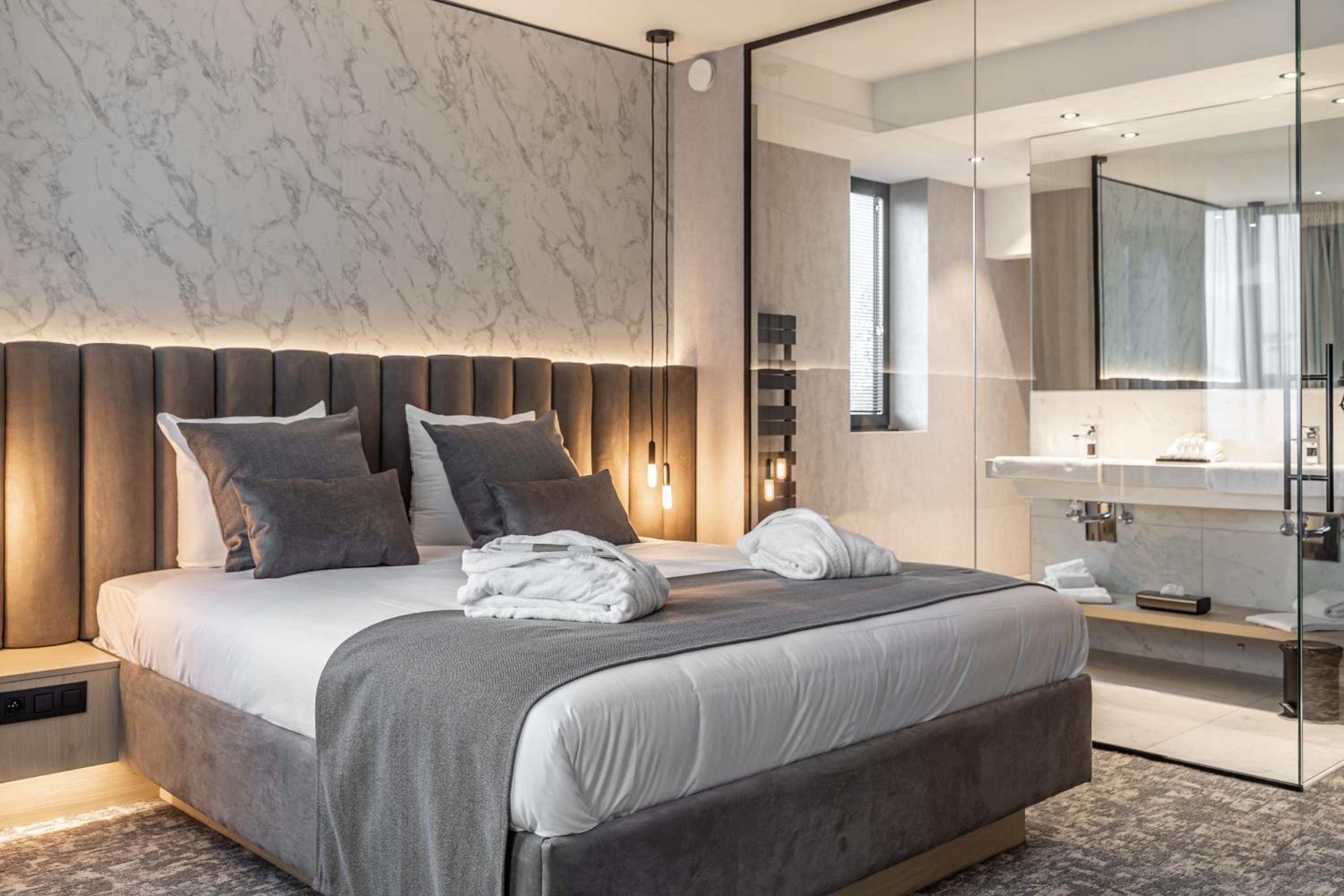Suite with Sauna