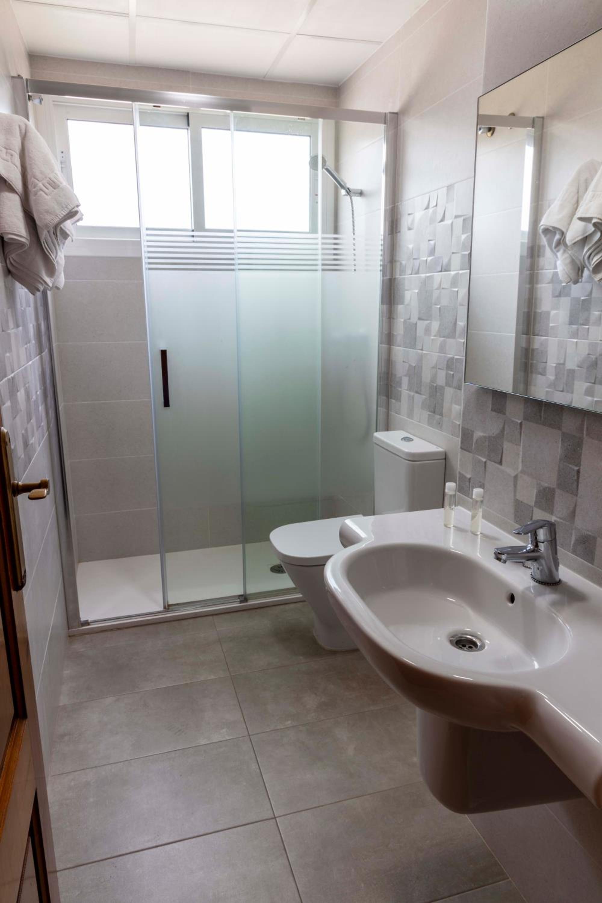 Double or Twin Room photo 2