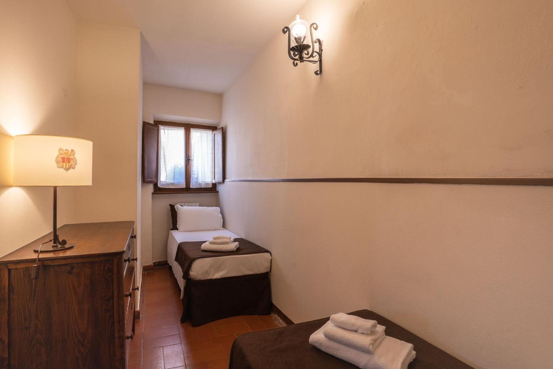 Essential Three-room Apartment - Photo 27