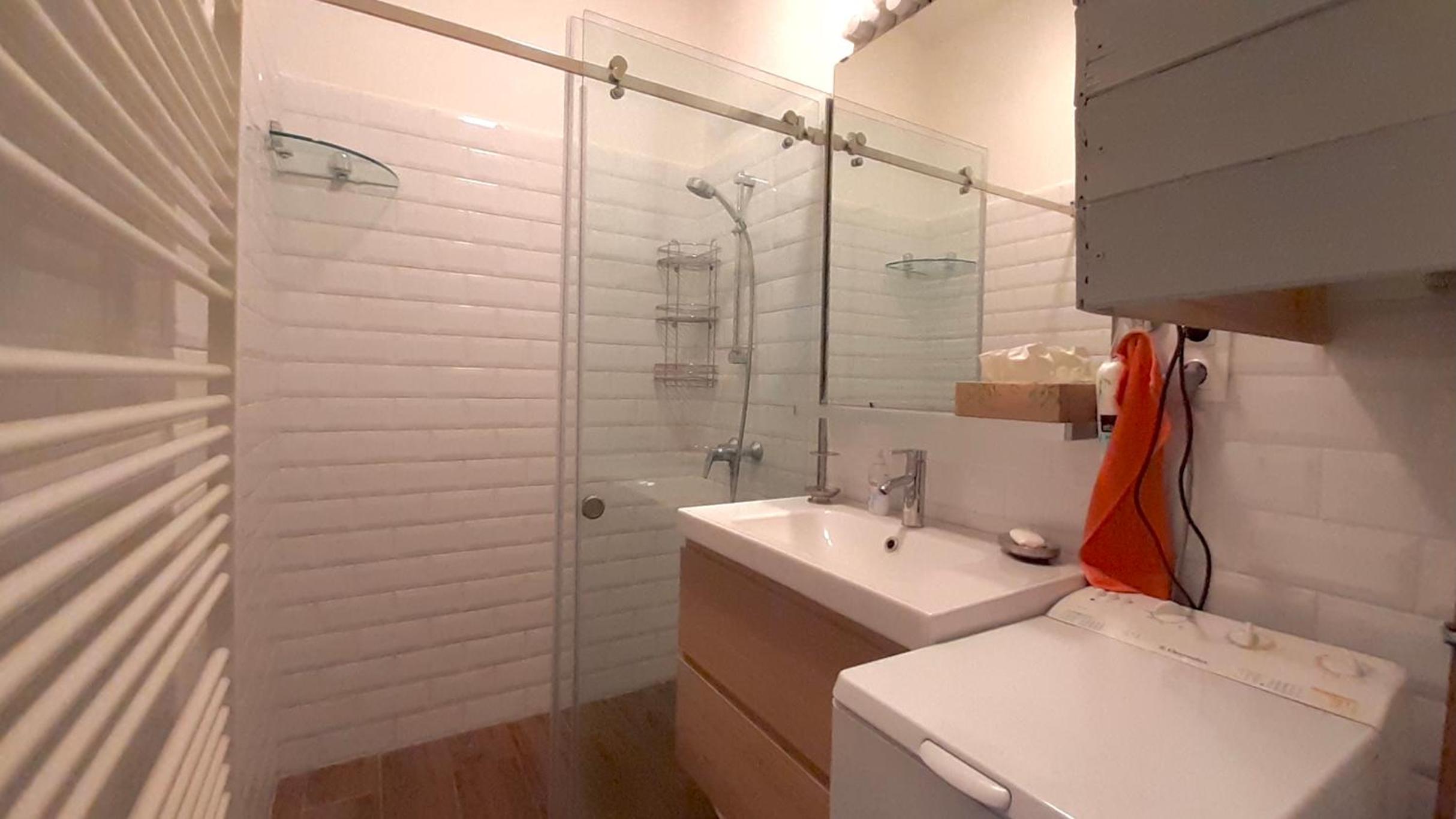 Three-Bedroom Apartment - Photo 8