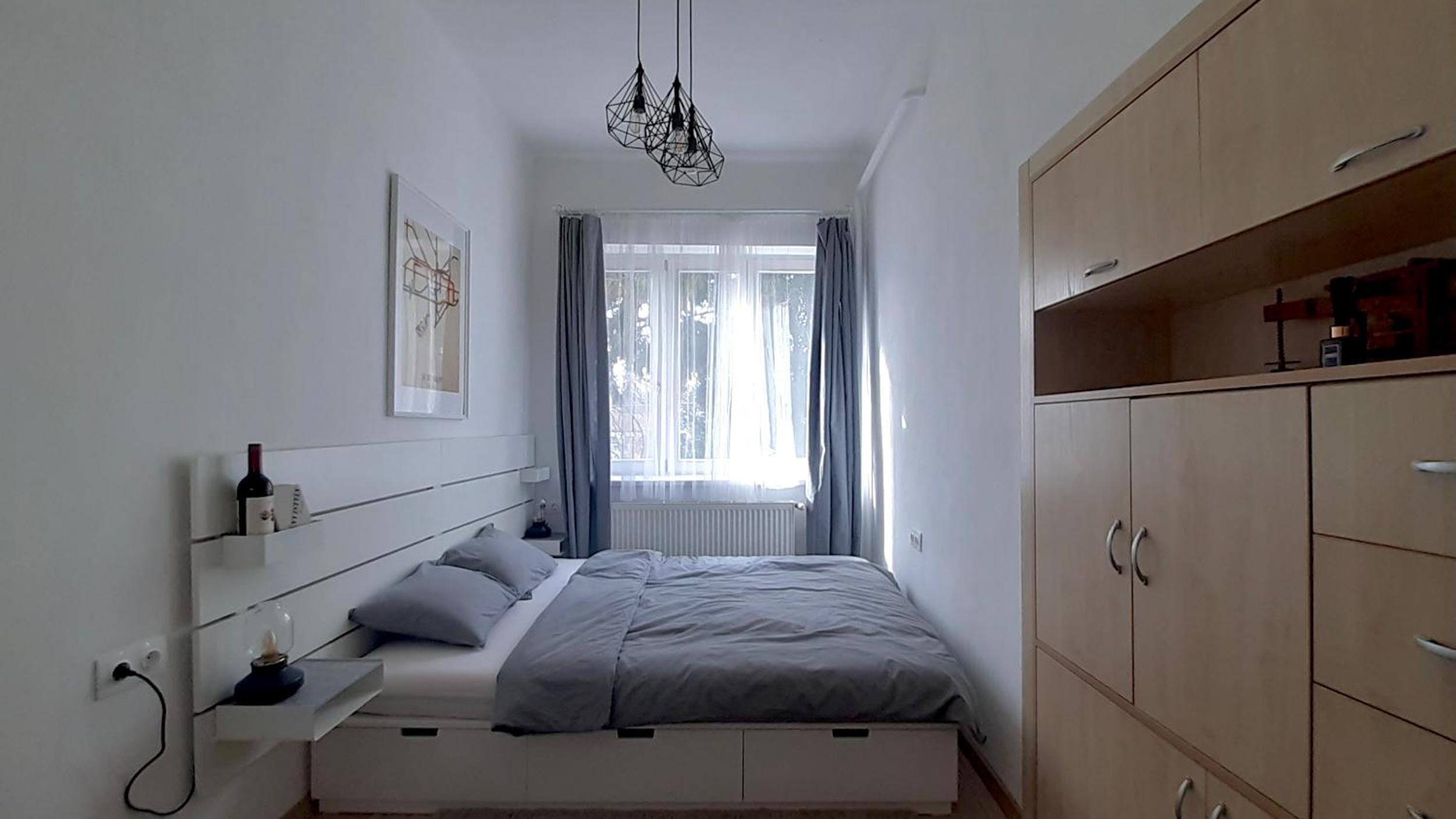 Three-Bedroom Apartment - Photo 9