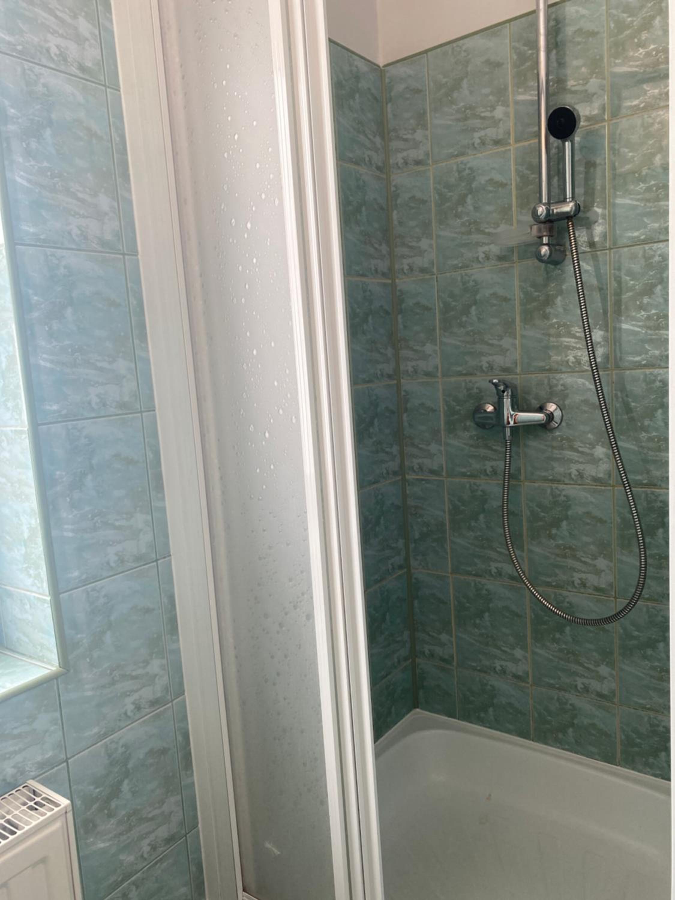 Quadruple Room with Private External Bathroom - Photo 8