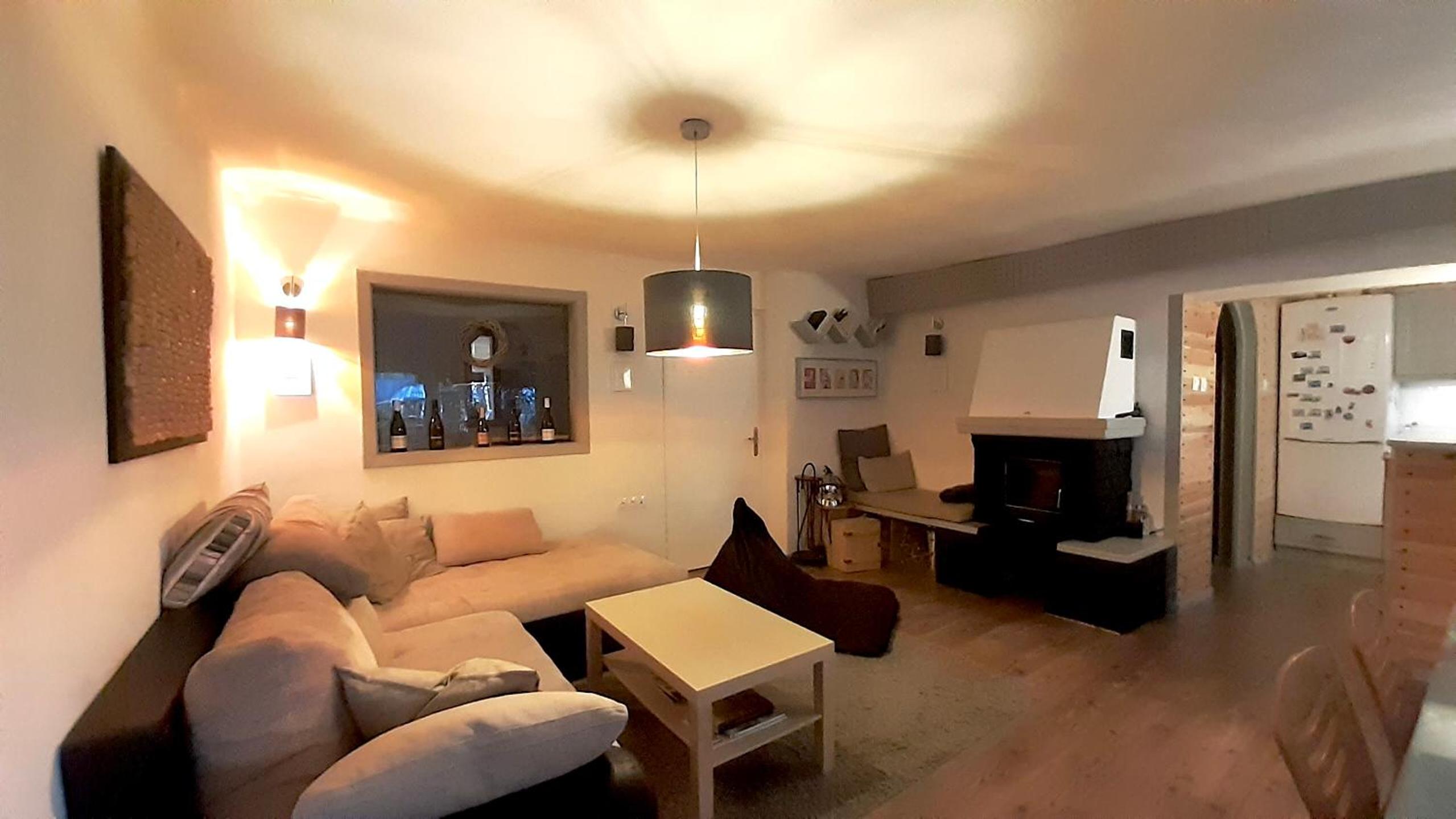 Three-Bedroom Apartment - Photo 6