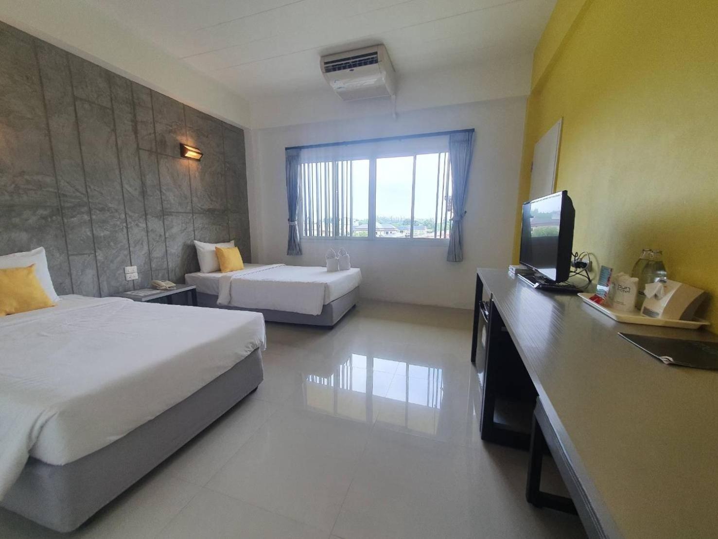 Deluxe Twin Room - Photo 1
