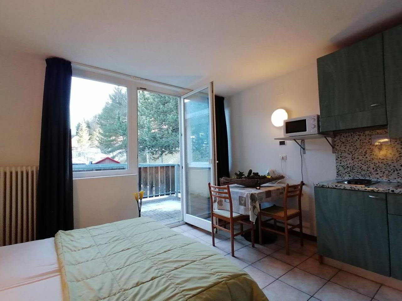 Studio Apartment photo 1