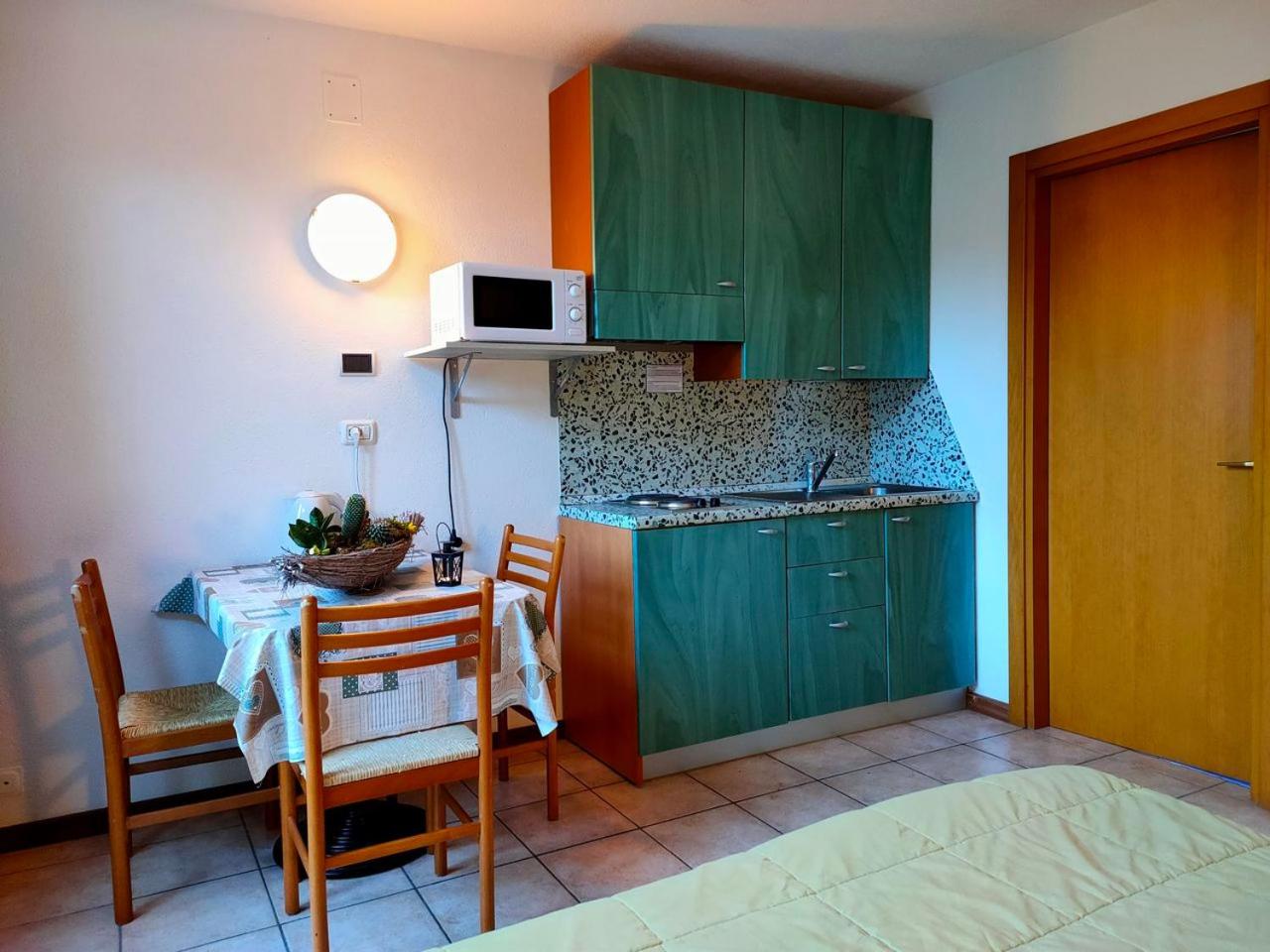 Studio Apartment photo 2