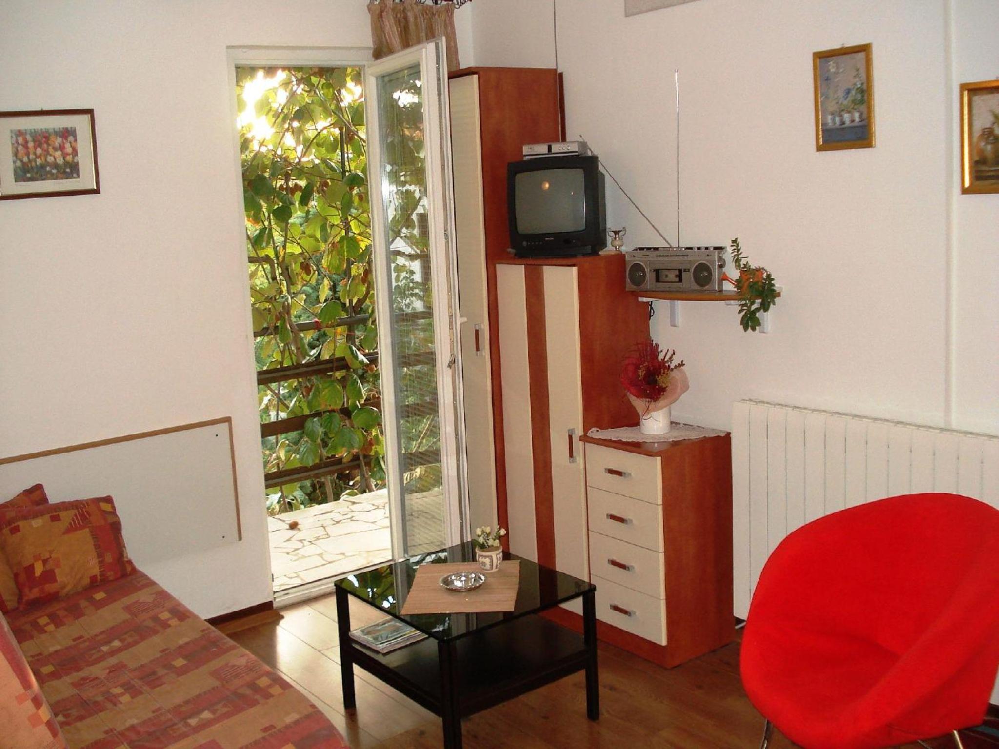 Apartment photo 1
