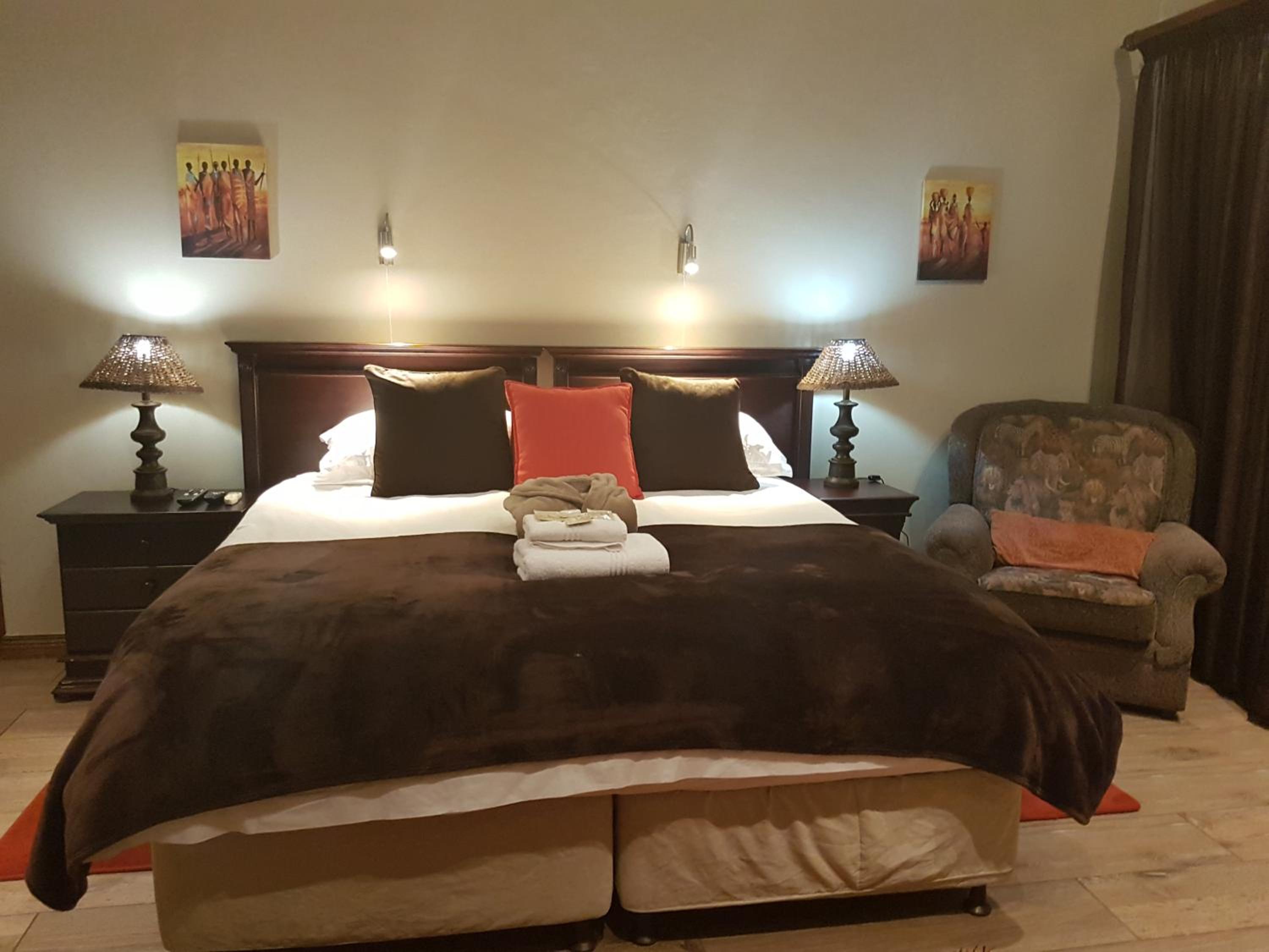 Deluxe Double or Twin Room - Photo 6