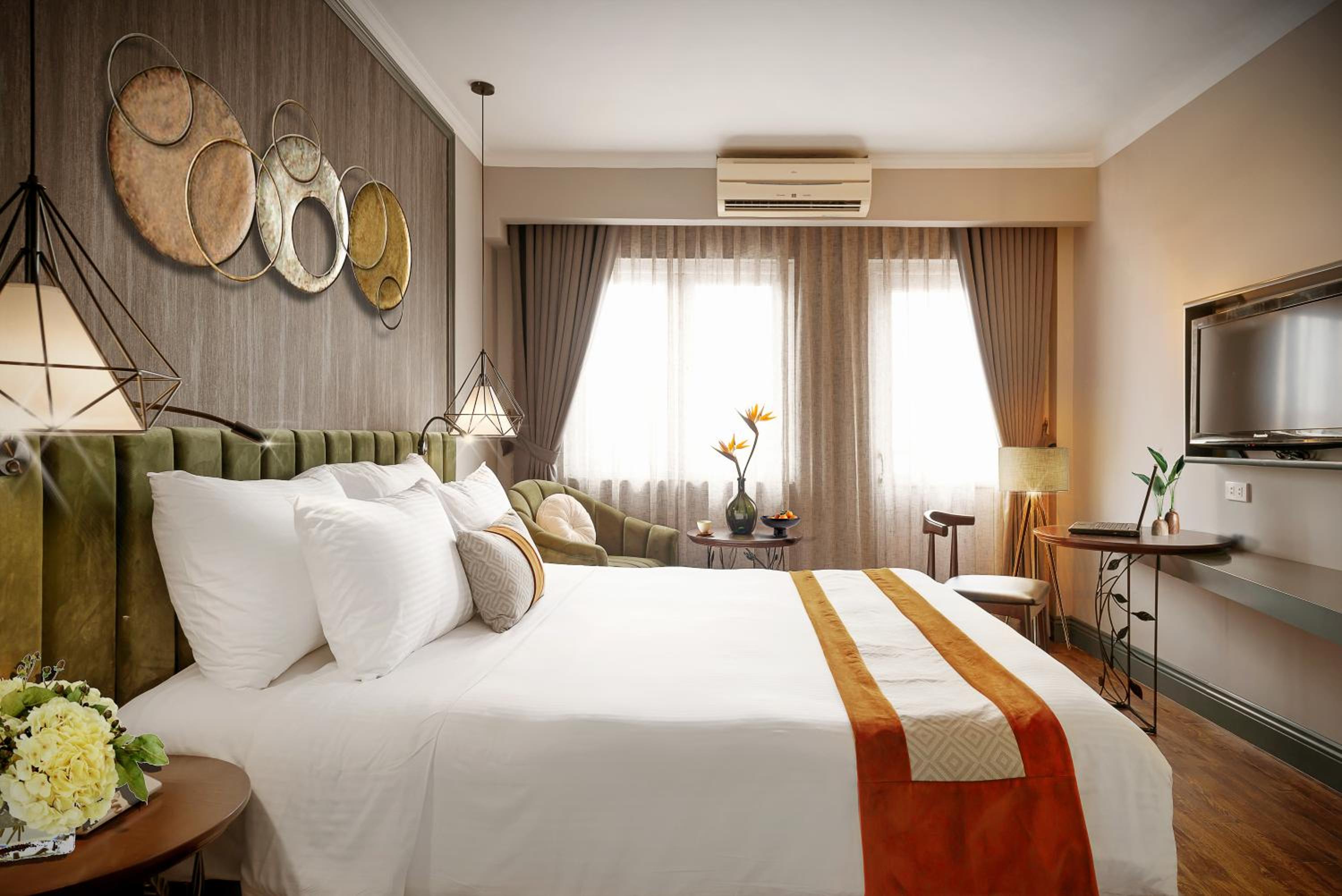 Suite with City View