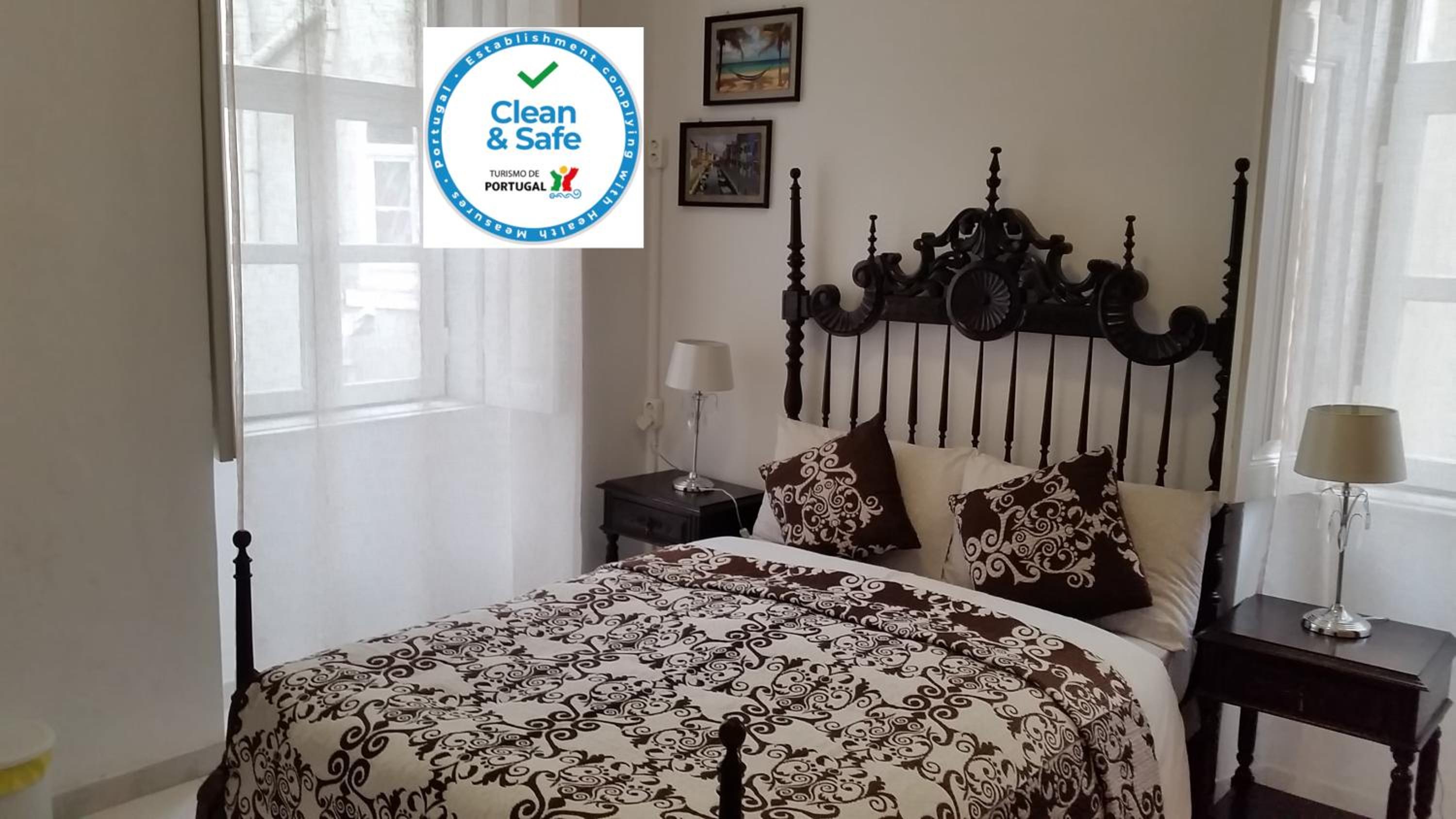 Double Room with Shared Bathroom photo 1