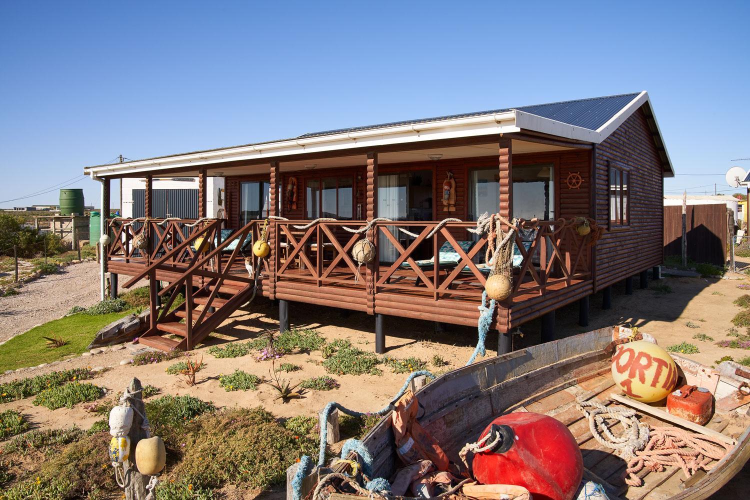 Two-Bedroom House - Photo 4