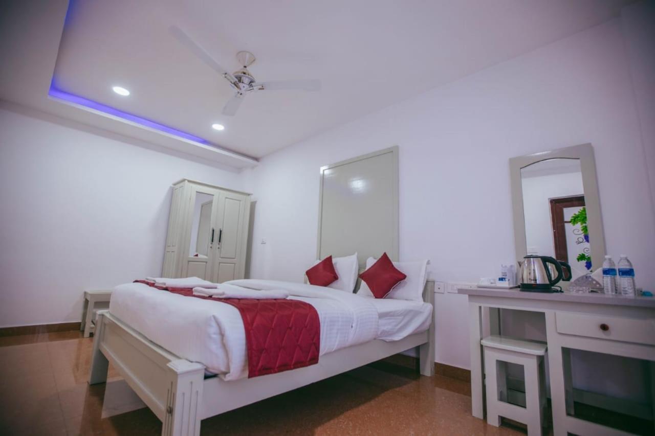 Deluxe Double Room With Balcony photo 3