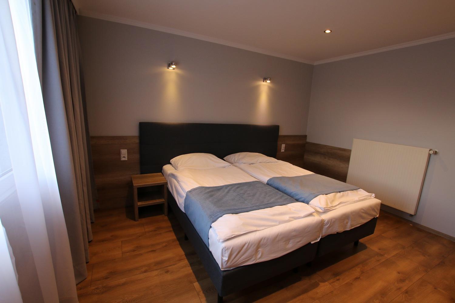 Small Double Room - Photo 7